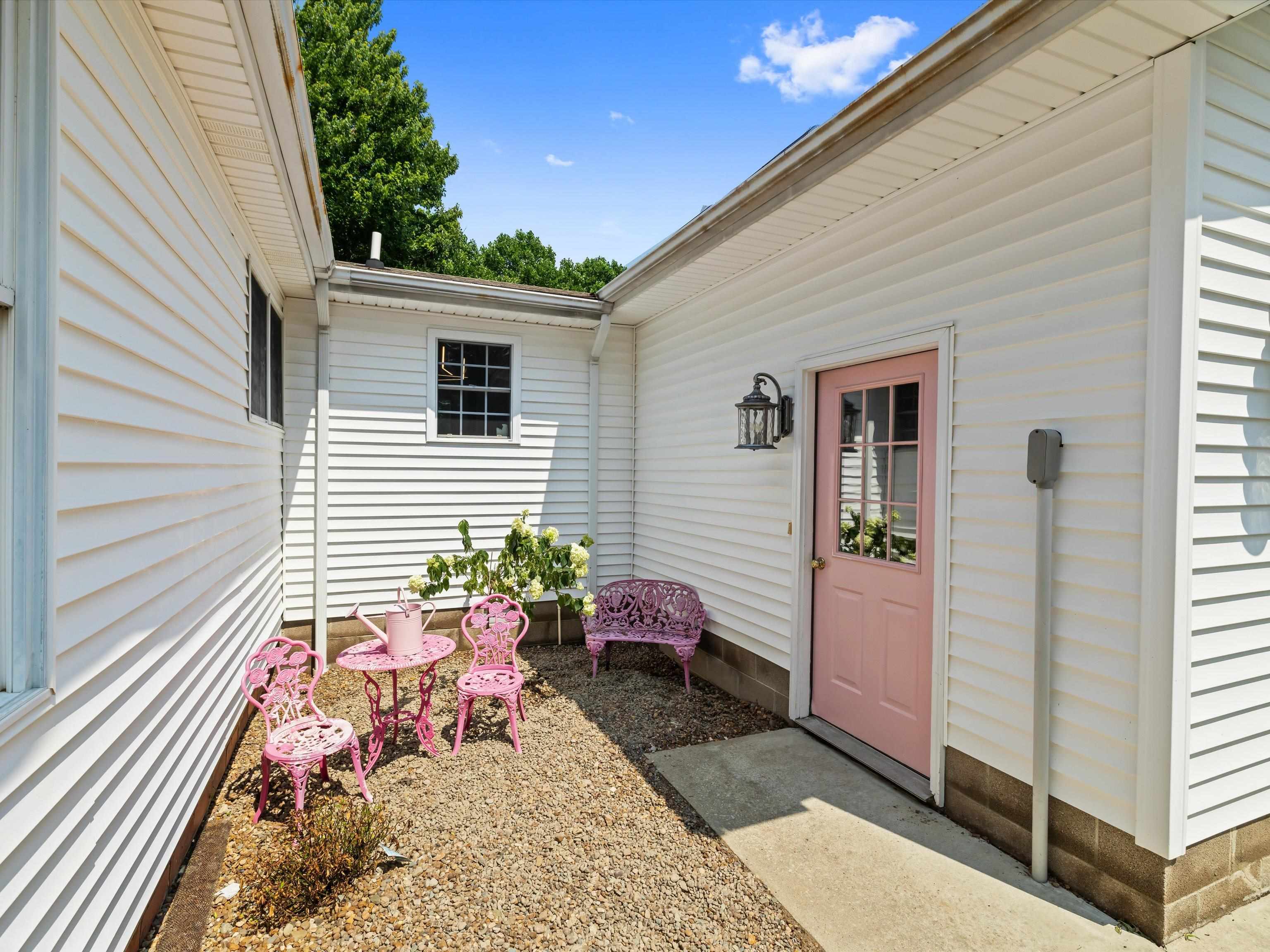374 Main Street, Sacramento, Kentucky 42372, 4 Bedrooms Bedrooms, ,3 BathroomsBathrooms,Single Family Residence,For Sale,Main Street,92511