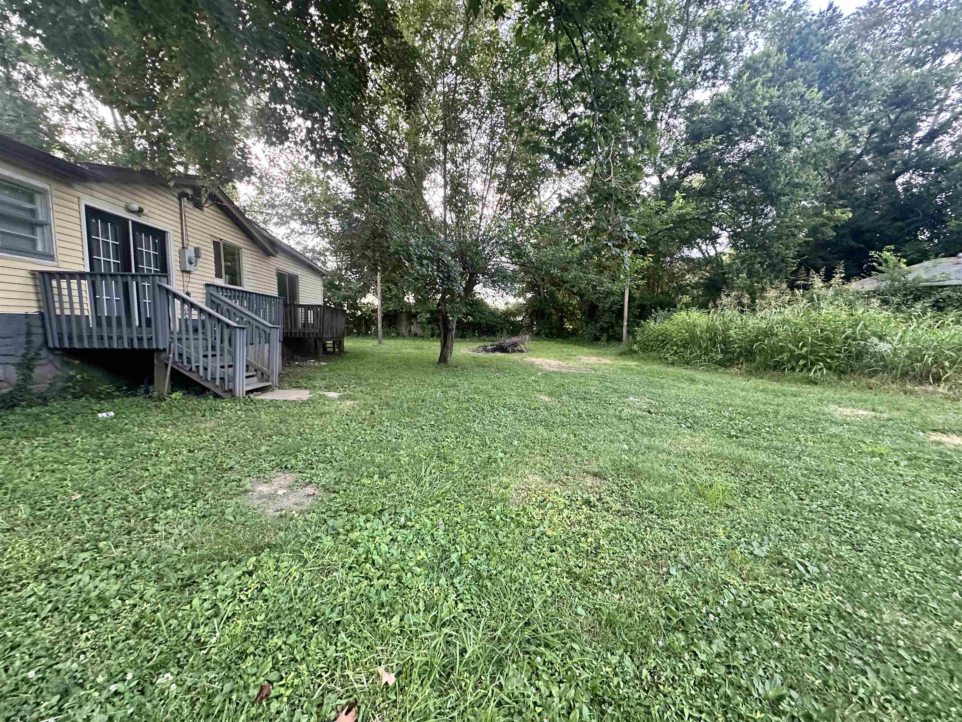 736 Maple Street, Auburn, Kentucky 42206, 5 Bedrooms Bedrooms, ,2 BathroomsBathrooms,Single Family Residence,For Sale,Maple Street,92515