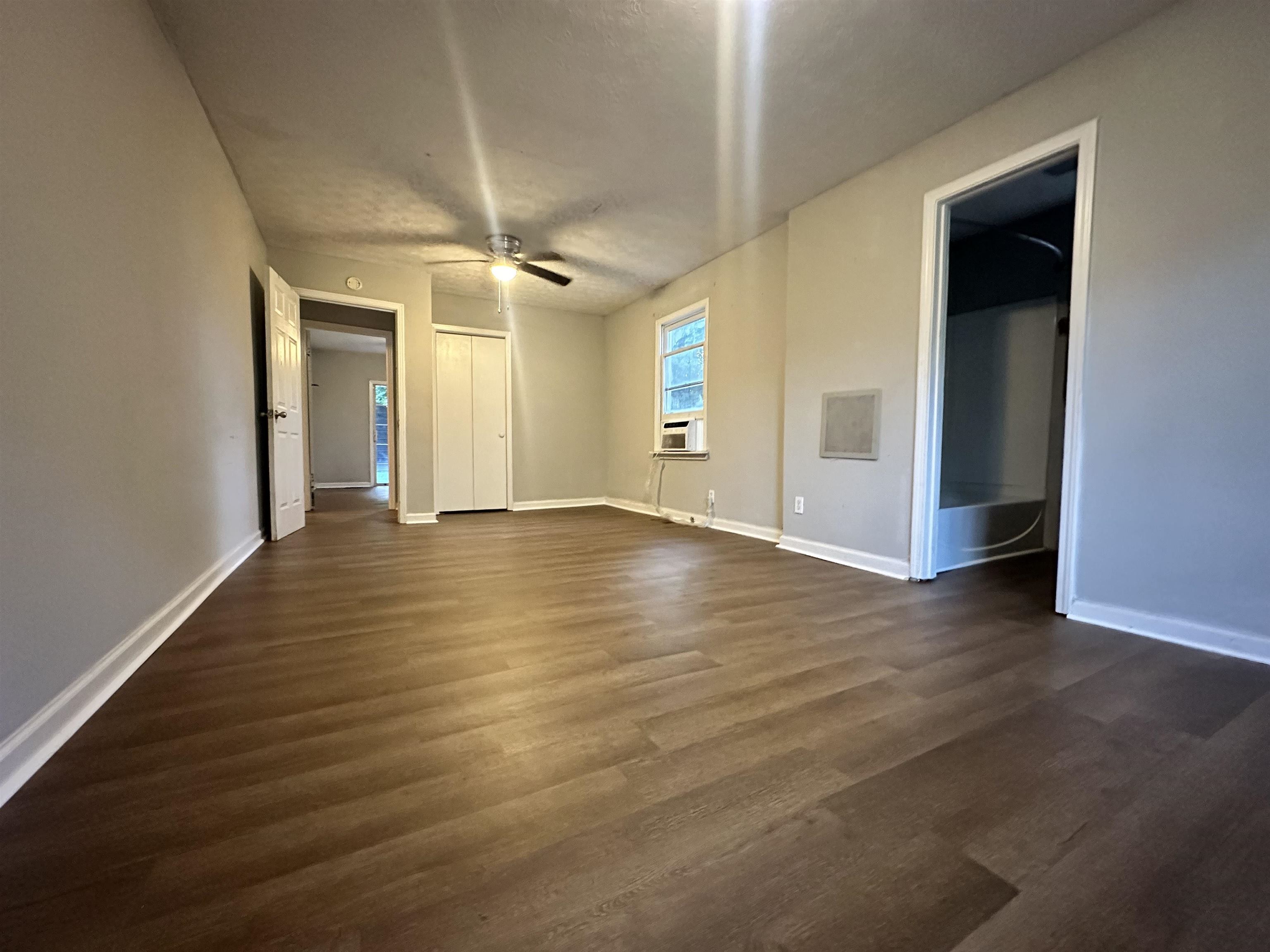 736 Maple Street, Auburn, Kentucky 42206, 5 Bedrooms Bedrooms, ,2 BathroomsBathrooms,Single Family Residence,For Sale,Maple Street,92515