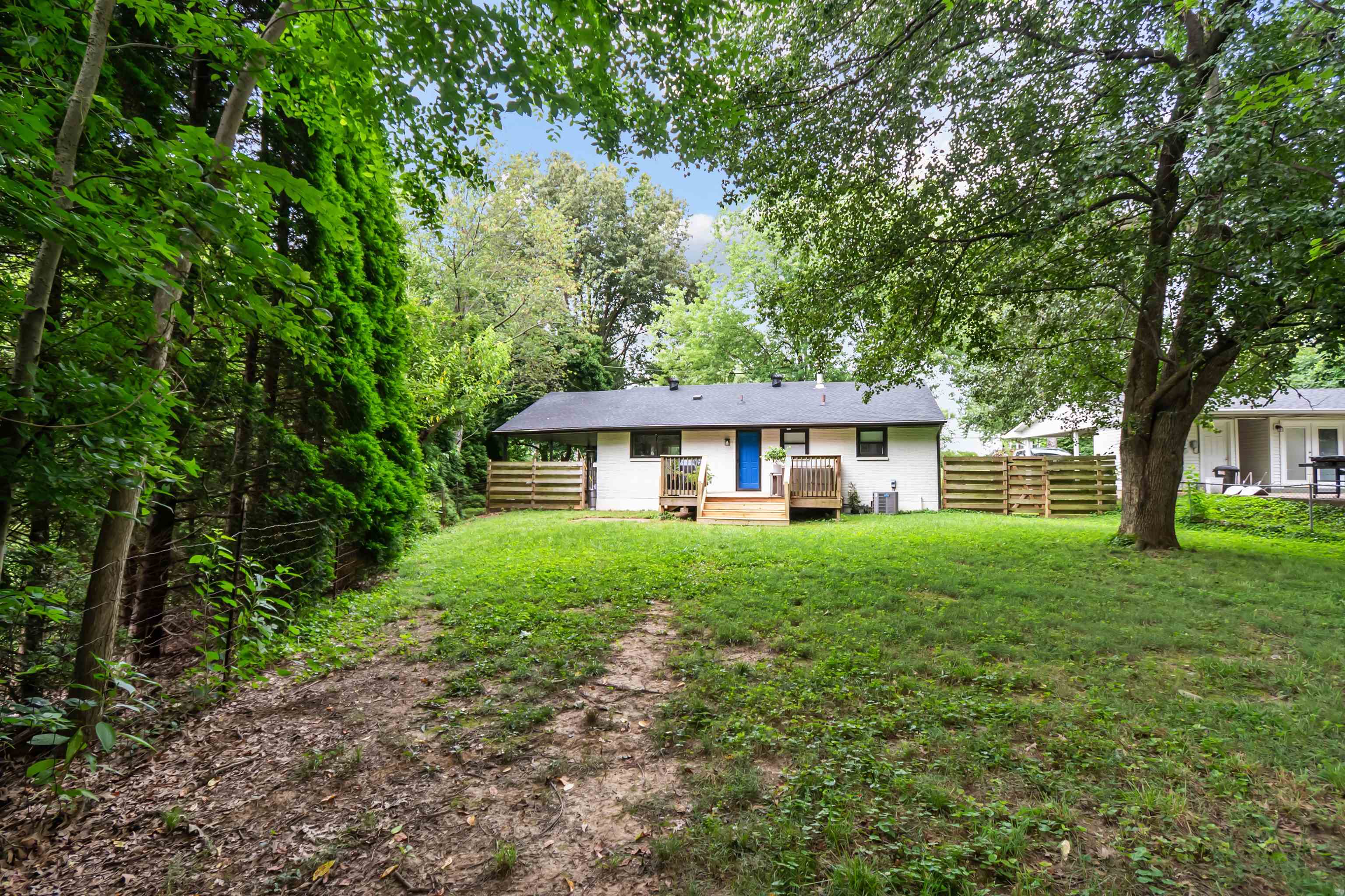 1815 Gunston Place, Owensboro, Kentucky 42303, 3 Bedrooms Bedrooms, ,1 BathroomBathrooms,Single Family Residence,For Sale,Gunston Place,92518