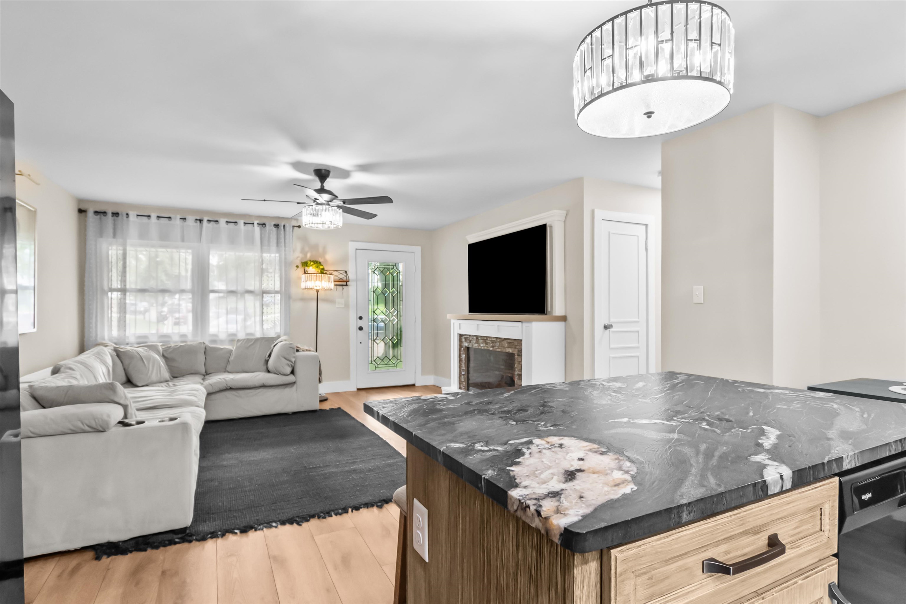 1815 Gunston Place, Owensboro, Kentucky 42303, 3 Bedrooms Bedrooms, ,1 BathroomBathrooms,Single Family Residence,For Sale,Gunston Place,92518