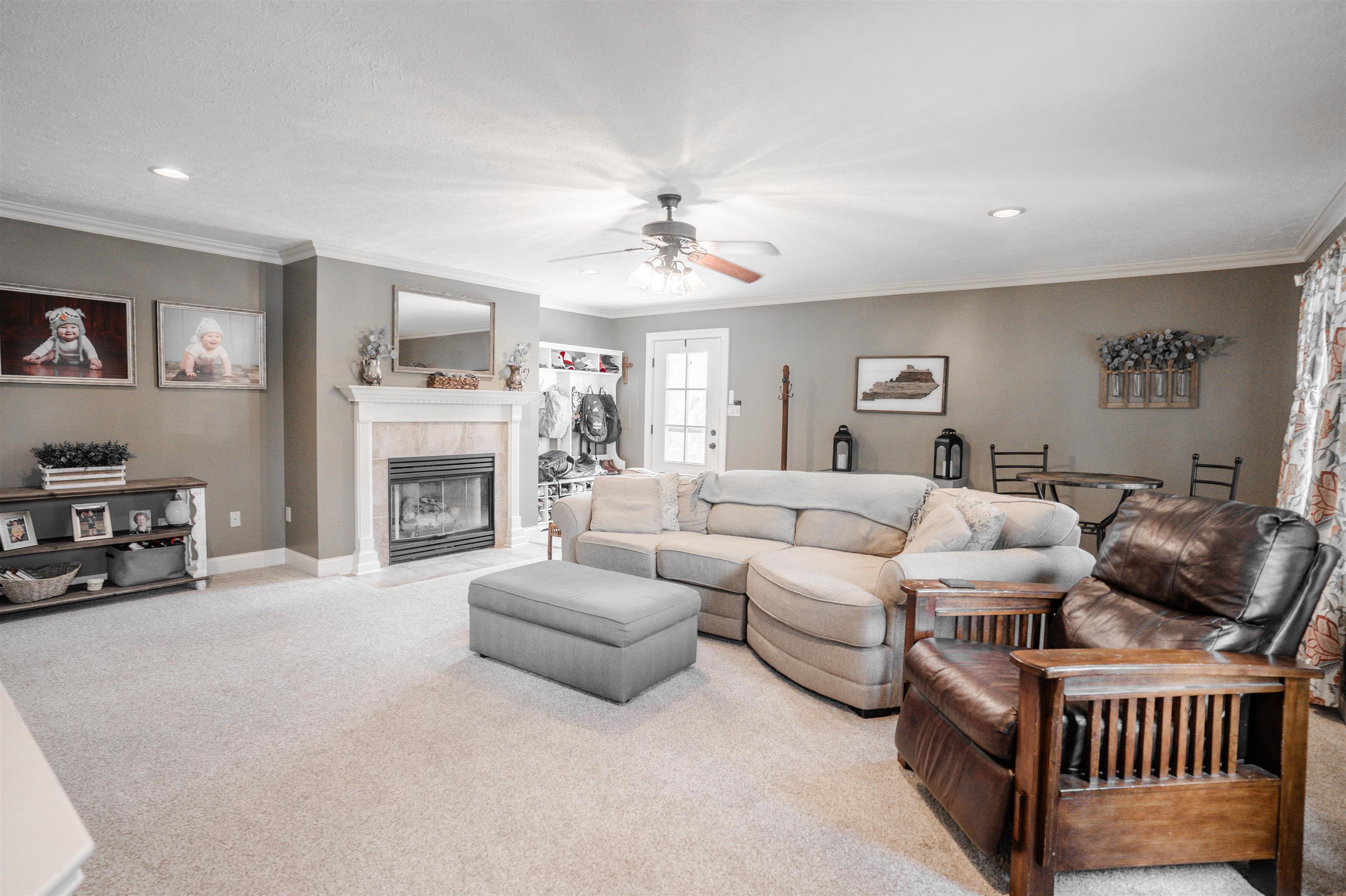 4206 Brookhill Drive, Owensboro, Kentucky 42303, 4 Bedrooms Bedrooms, ,2 BathroomsBathrooms,Single Family Residence,For Sale,Brookhill Drive,92521