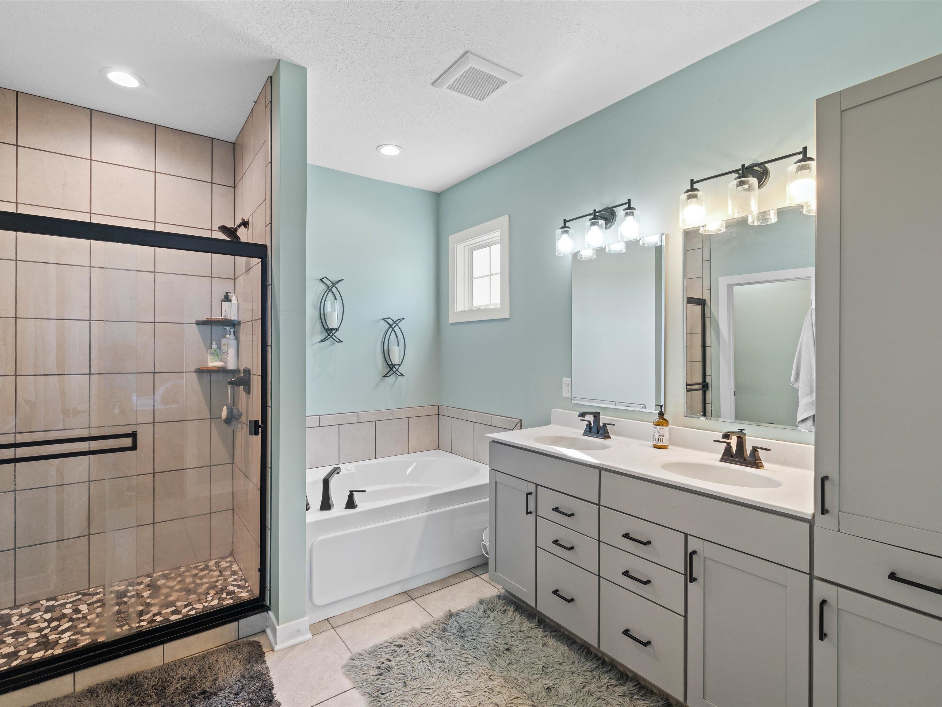 6605 Valley Brook Trace, Utica, Kentucky 42376, 4 Bedrooms Bedrooms, ,2 BathroomsBathrooms,Single Family Residence,For Sale,Valley Brook Trace,92522