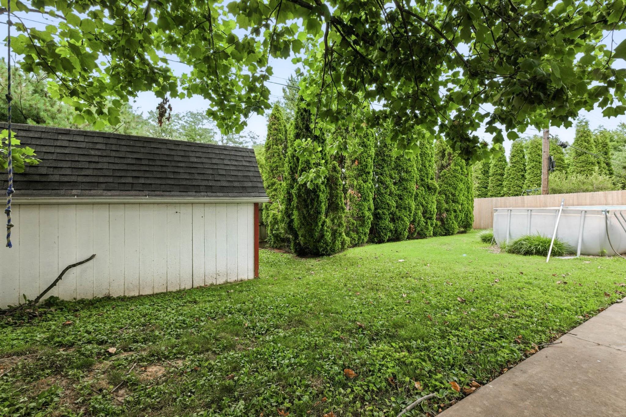 2323 Stratford, Owensboro, Kentucky 42301, 5 Bedrooms Bedrooms, ,2 BathroomsBathrooms,Single Family Residence,For Sale,Stratford,92524