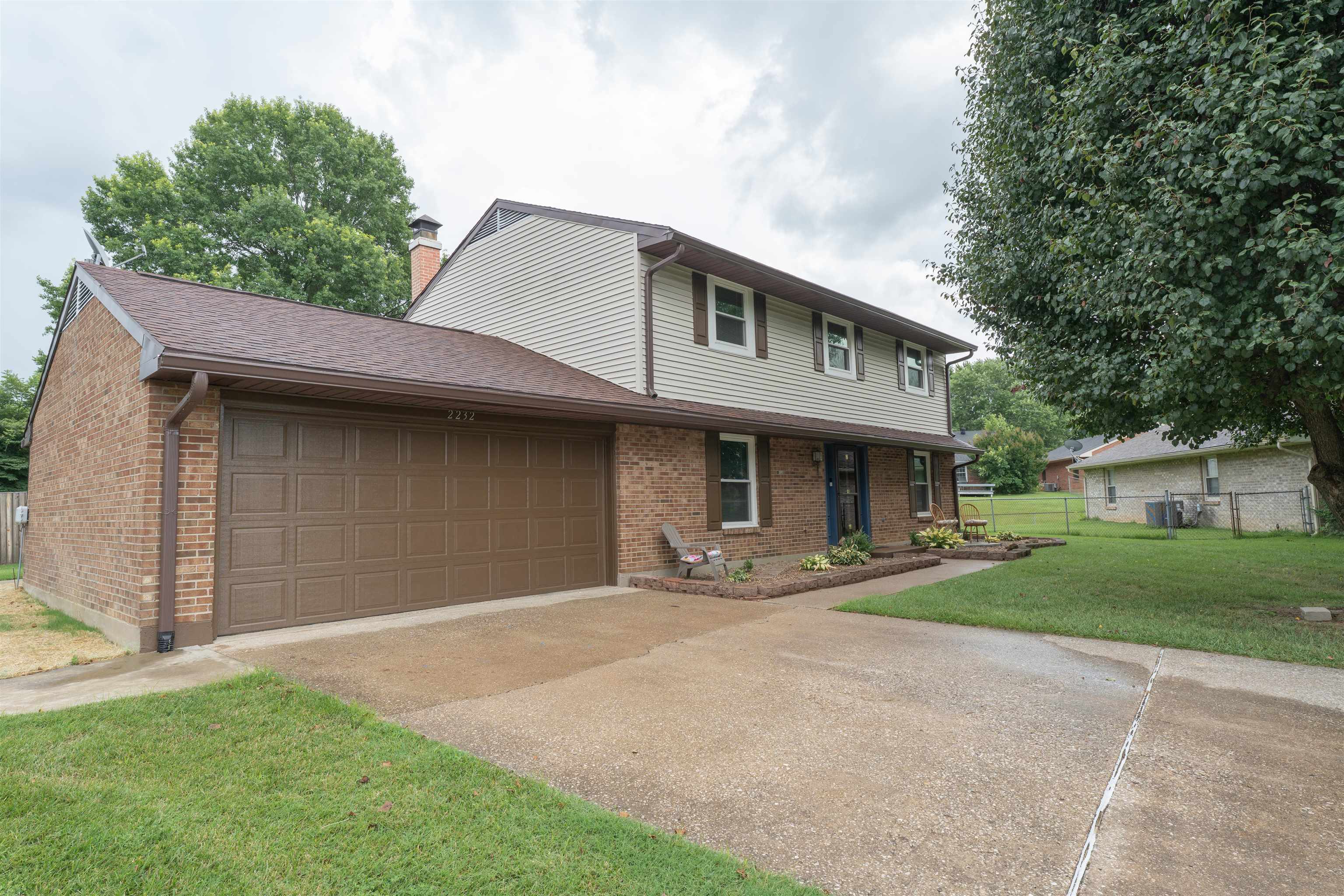 2232 Mill Run, Owensboro, Kentucky 42303, 4 Bedrooms Bedrooms, ,2 BathroomsBathrooms,Single Family Residence,For Sale,Mill Run,92528