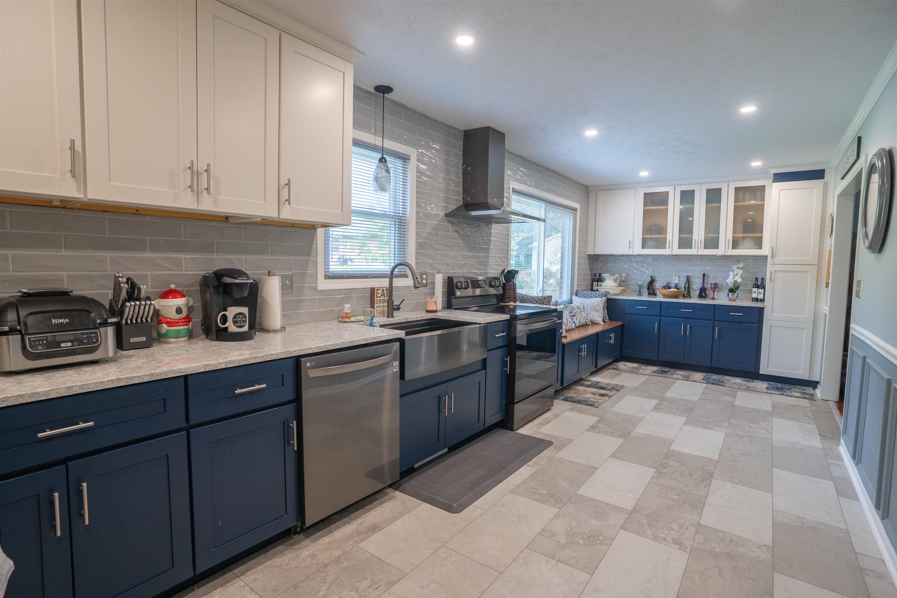 2232 Mill Run, Owensboro, Kentucky 42303, 4 Bedrooms Bedrooms, ,2 BathroomsBathrooms,Single Family Residence,For Sale,Mill Run,92528