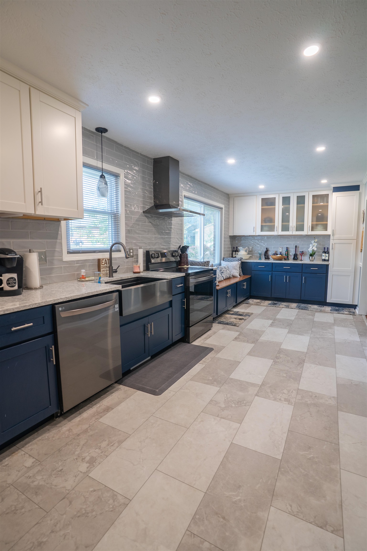 2232 Mill Run, Owensboro, Kentucky 42303, 4 Bedrooms Bedrooms, ,2 BathroomsBathrooms,Single Family Residence,For Sale,Mill Run,92528