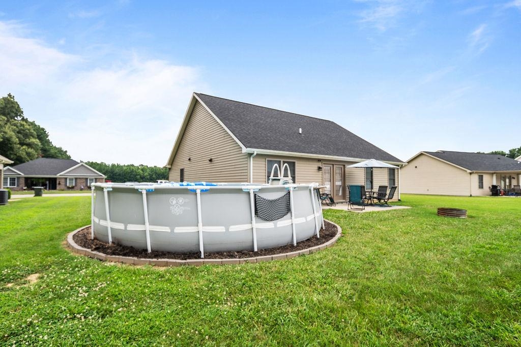 435 Cardinal Drive, Lewisport, Kentucky 42351, 3 Bedrooms Bedrooms, ,2 BathroomsBathrooms,Single Family Residence,For Sale,Cardinal Drive,92529