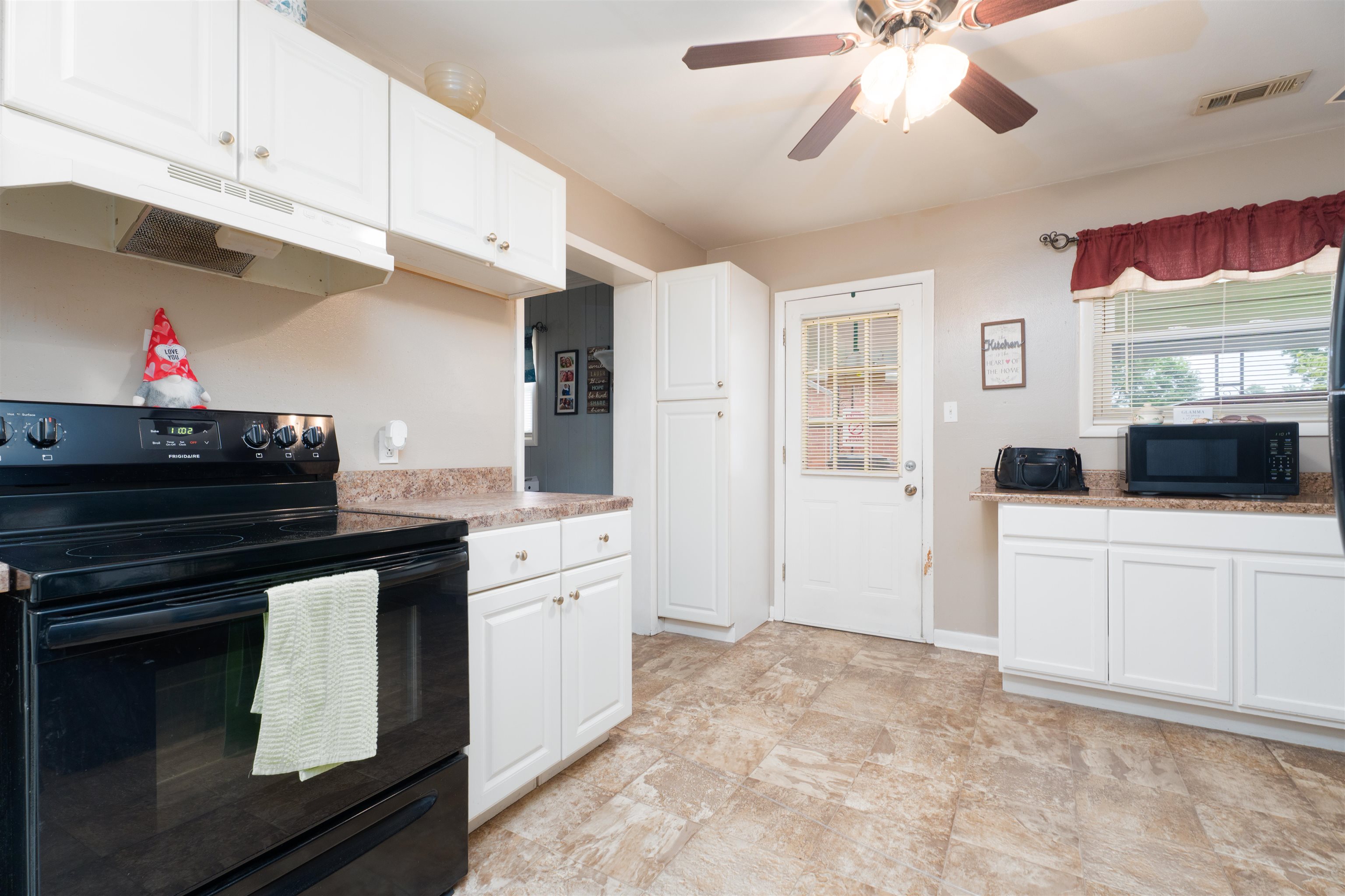 3812 Shelly Dr., Owensboro, Kentucky 42303, 3 Bedrooms Bedrooms, ,2 BathroomsBathrooms,Single Family Residence,For Sale,Shelly Dr.,92531