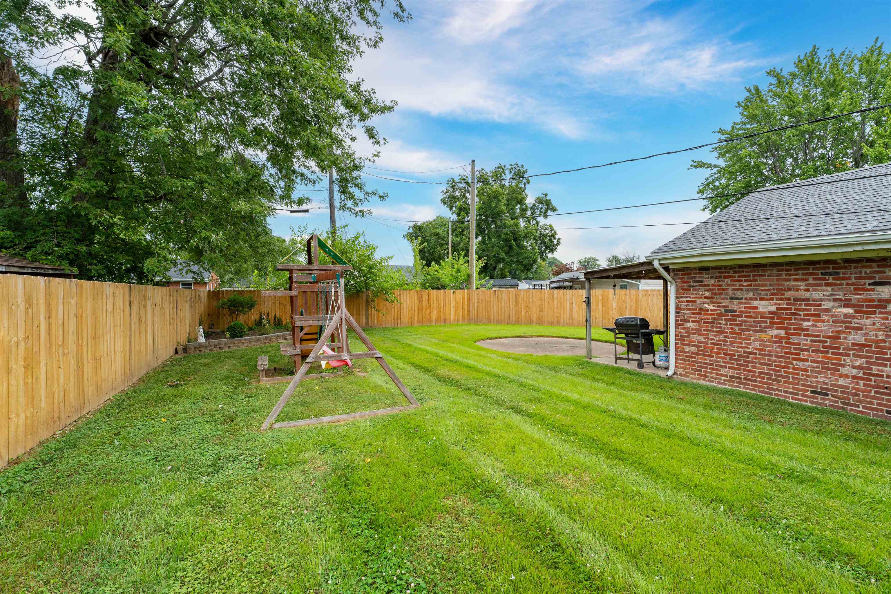 3812 Shelly Dr., Owensboro, Kentucky 42303, 3 Bedrooms Bedrooms, ,2 BathroomsBathrooms,Single Family Residence,For Sale,Shelly Dr.,92531