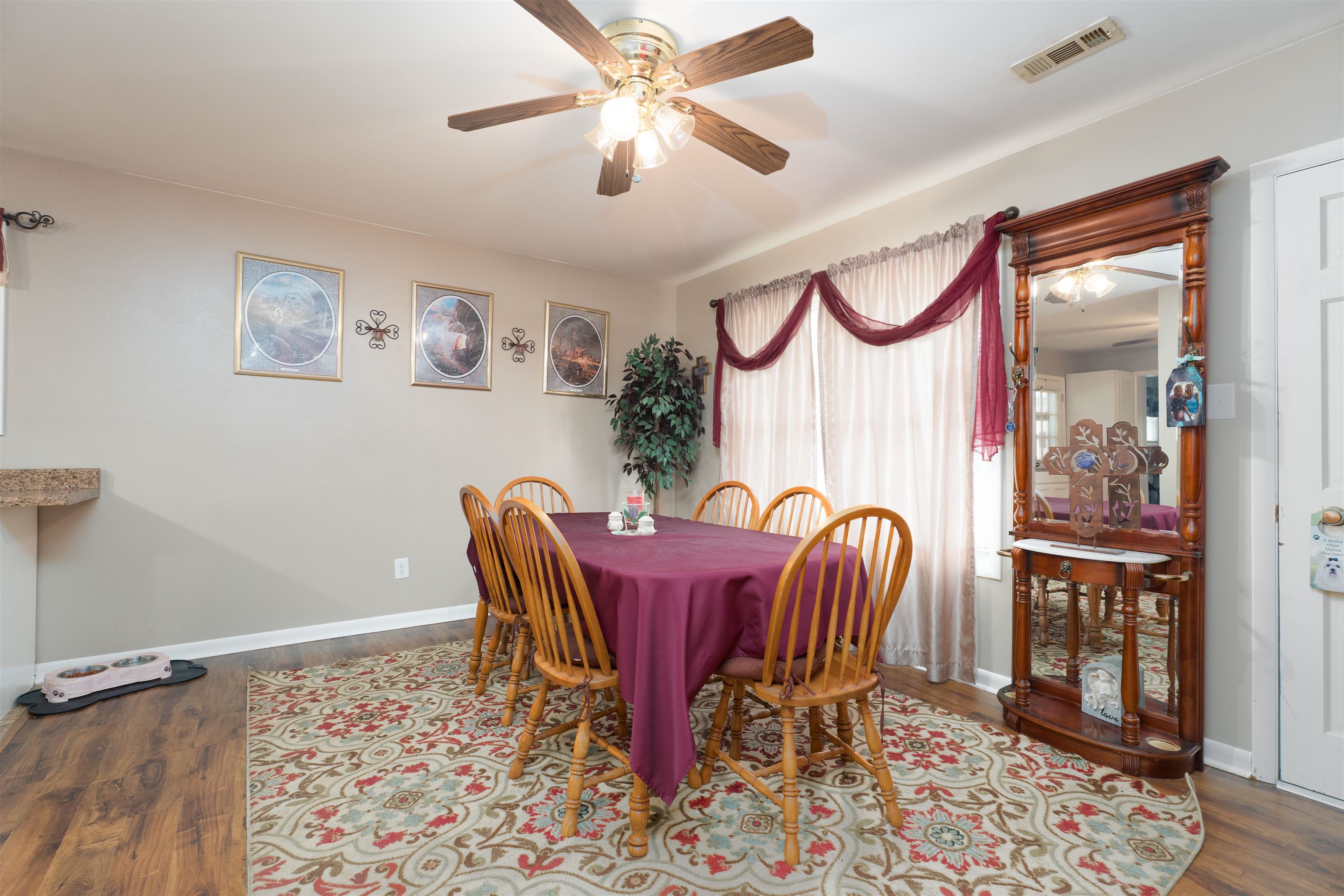 3812 Shelly Dr., Owensboro, Kentucky 42303, 3 Bedrooms Bedrooms, ,2 BathroomsBathrooms,Single Family Residence,For Sale,Shelly Dr.,92531