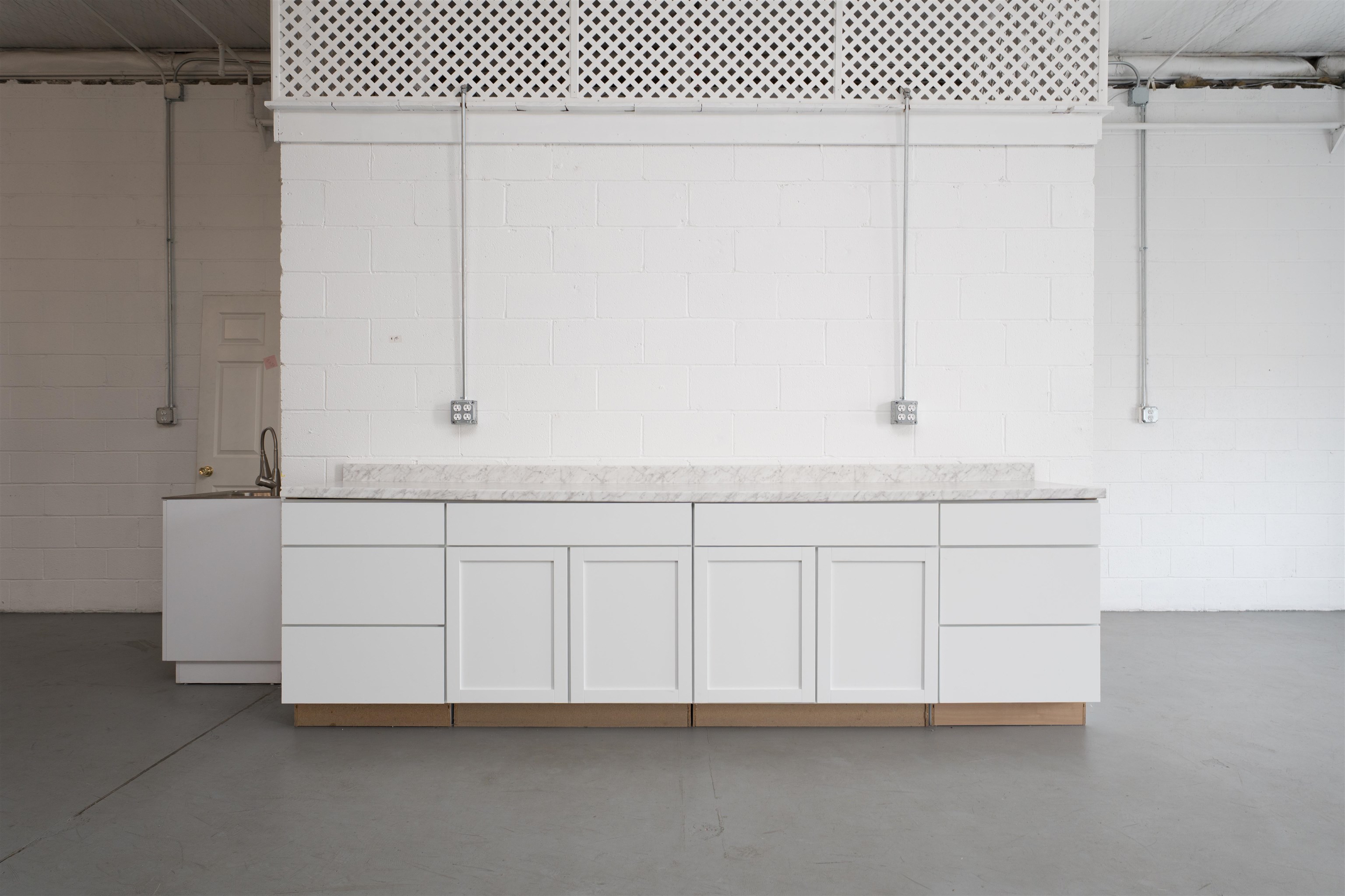 2 bathrooms at each end of the cabinet