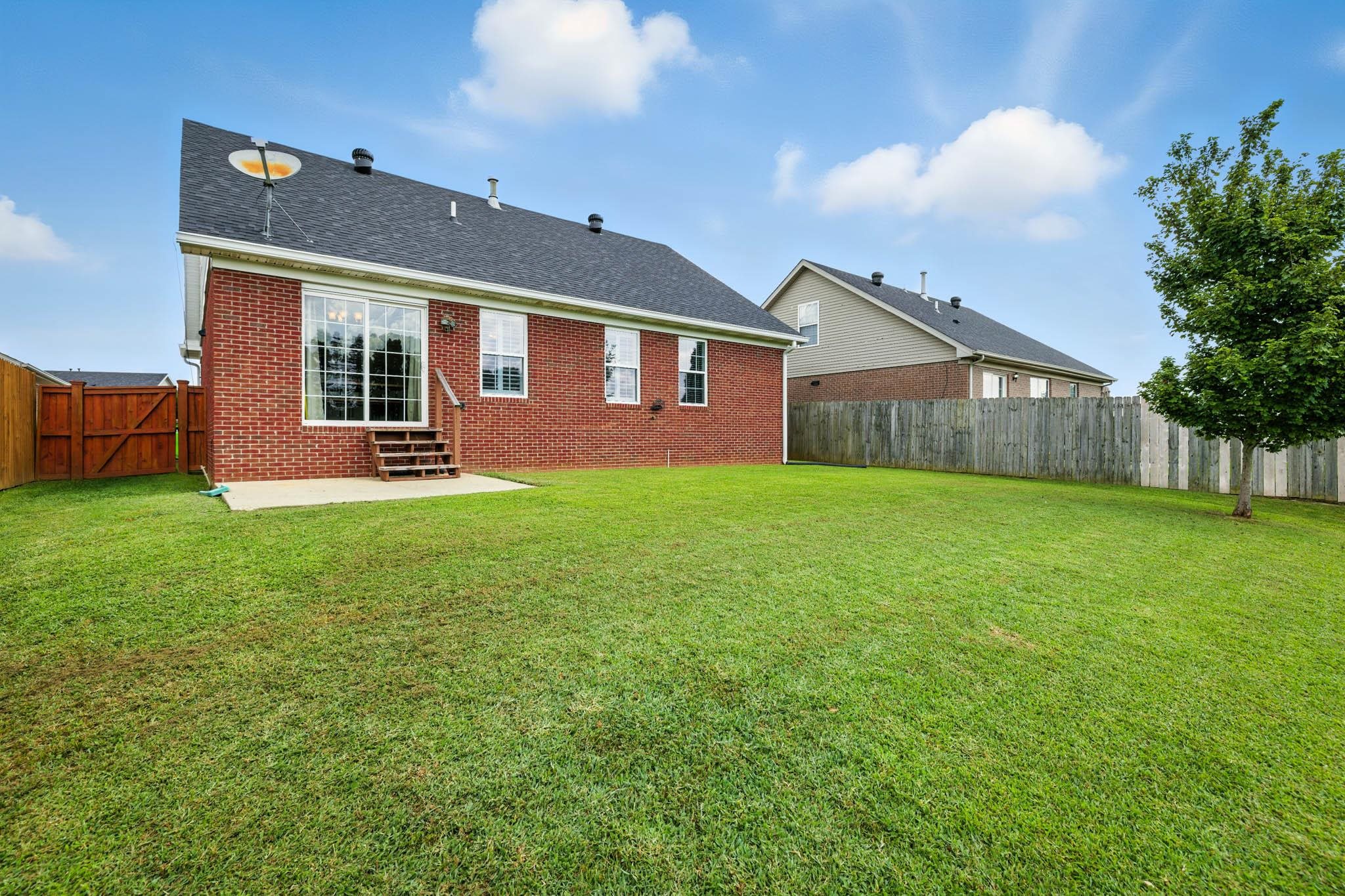 5312 Summercrest, Owensboro, Kentucky 42301, 4 Bedrooms Bedrooms, ,2 BathroomsBathrooms,Single Family Residence,For Sale,Summercrest,92535