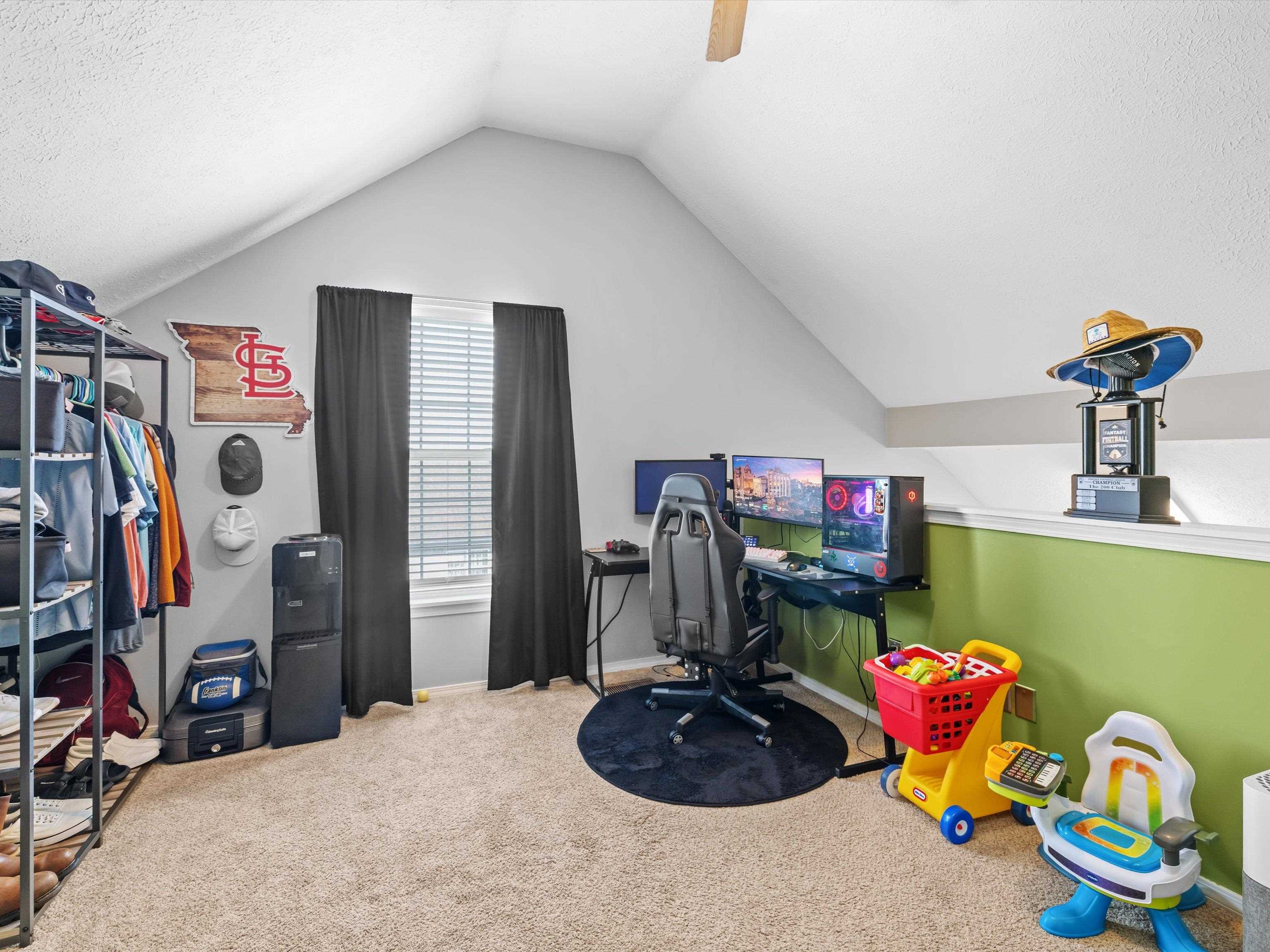 2633 Wisteria Gardens, Owensboro, Kentucky 42303, 2 Bedrooms Bedrooms, ,1 BathroomBathrooms,Single Family Residence,For Sale,Wisteria Gardens,92539