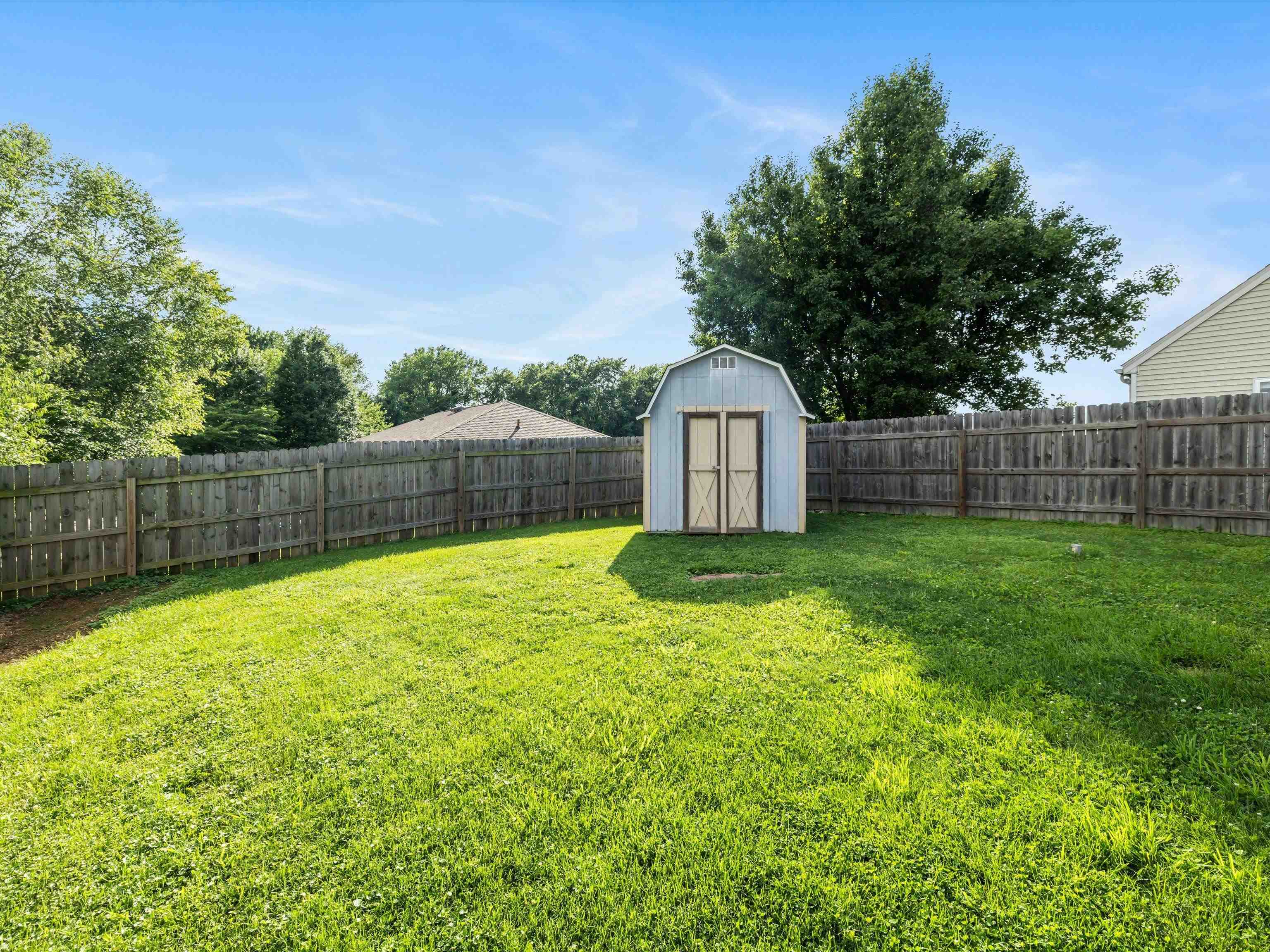 2633 Wisteria Gardens, Owensboro, Kentucky 42303, 2 Bedrooms Bedrooms, ,1 BathroomBathrooms,Single Family Residence,For Sale,Wisteria Gardens,92539