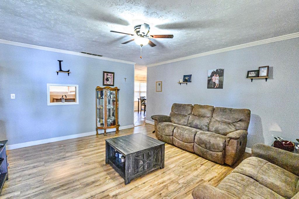 355 Robin Circle, Lewisport, Kentucky 42351, 3 Bedrooms Bedrooms, ,1 BathroomBathrooms,Single Family Residence,For Sale,Robin Circle,92540