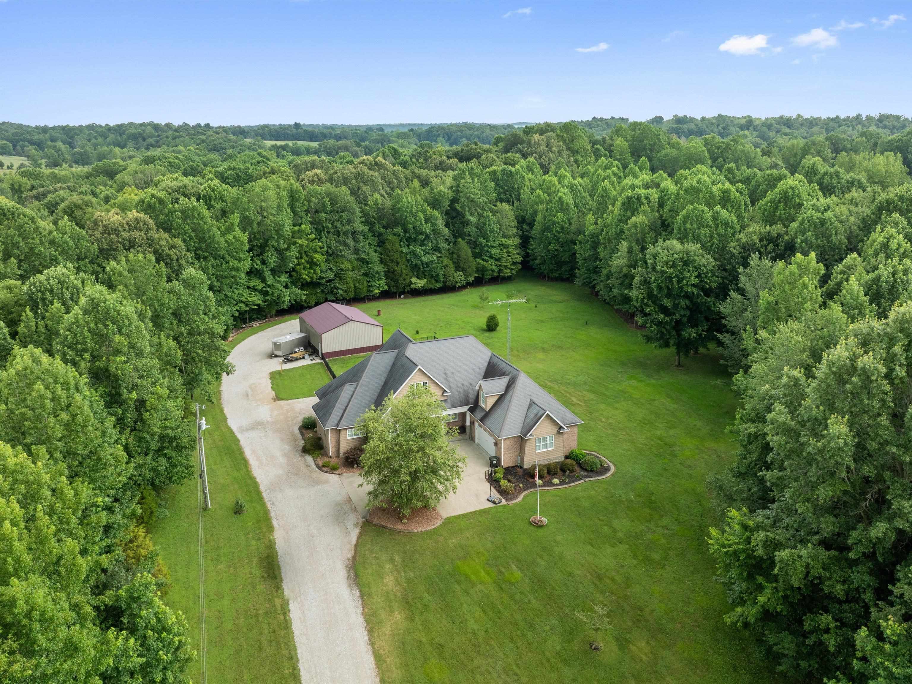 12165 US HWY 231 N, Utica, Kentucky 42376, 4 Bedrooms Bedrooms, ,3 BathroomsBathrooms,Single Family Residence,For Sale,US HWY 231 N,92541