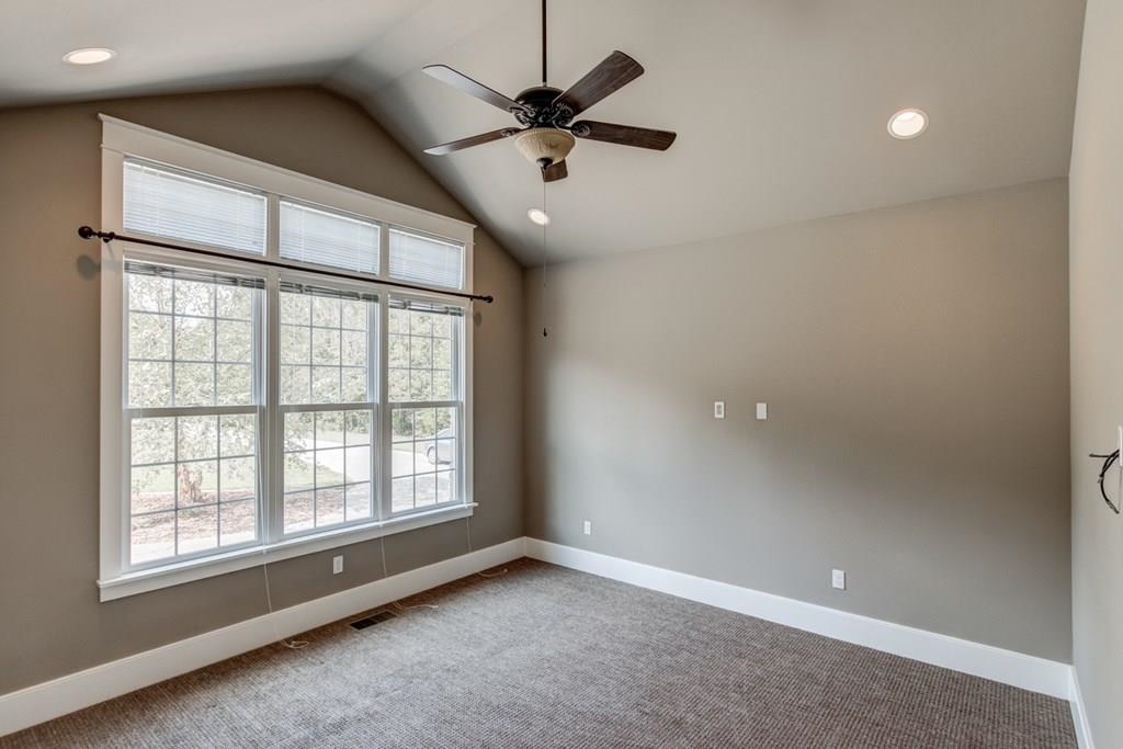 12165 US HWY 231 N, Utica, Kentucky 42376, 4 Bedrooms Bedrooms, ,3 BathroomsBathrooms,Single Family Residence,For Sale,US HWY 231 N,92541