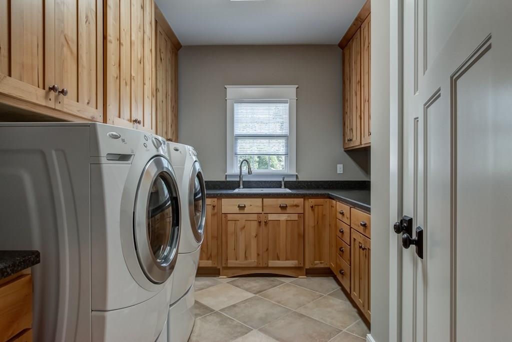 12165 US HWY 231 N, Utica, Kentucky 42376, 4 Bedrooms Bedrooms, ,3 BathroomsBathrooms,Single Family Residence,For Sale,US HWY 231 N,92541