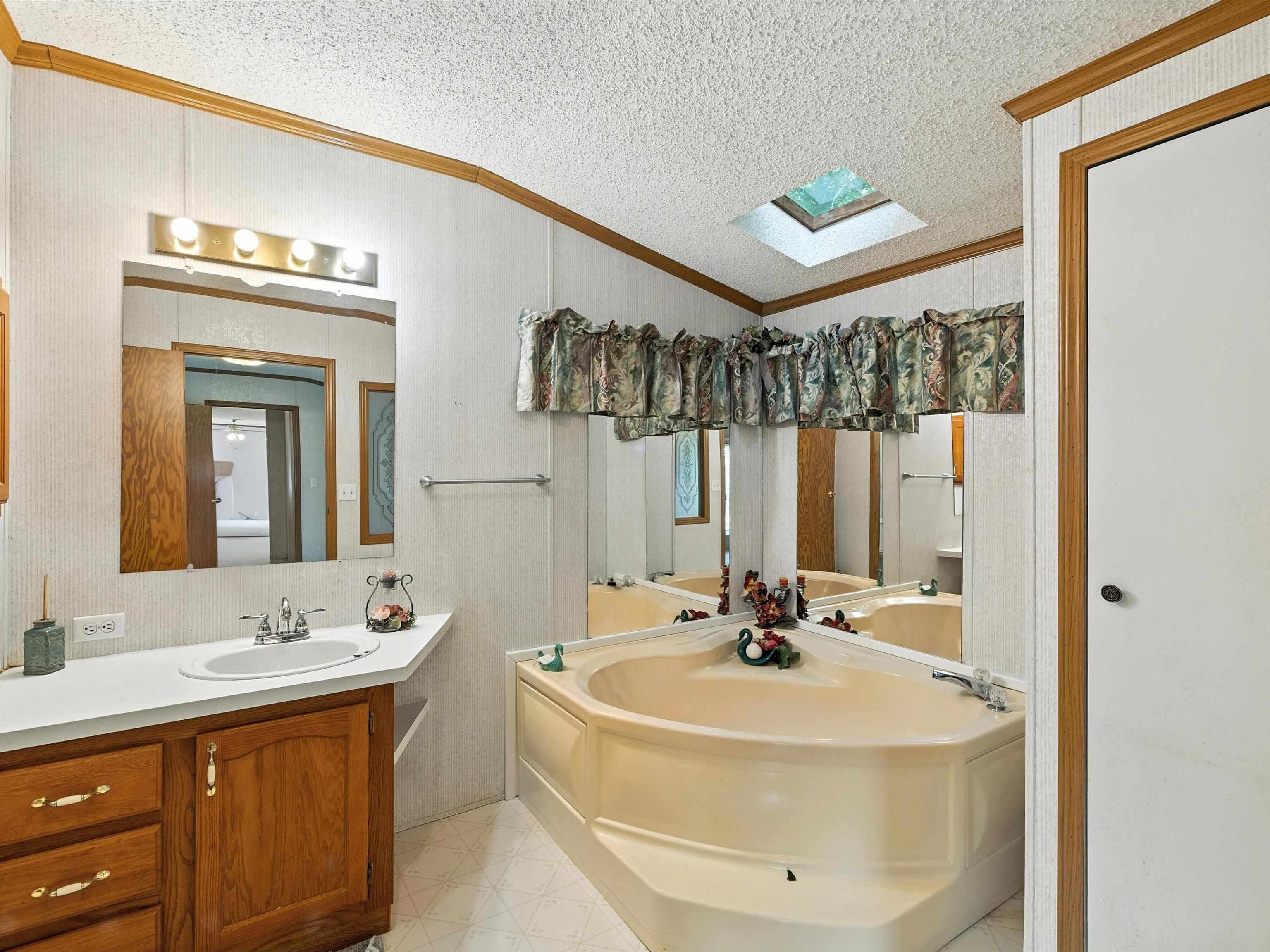 Garden Tub