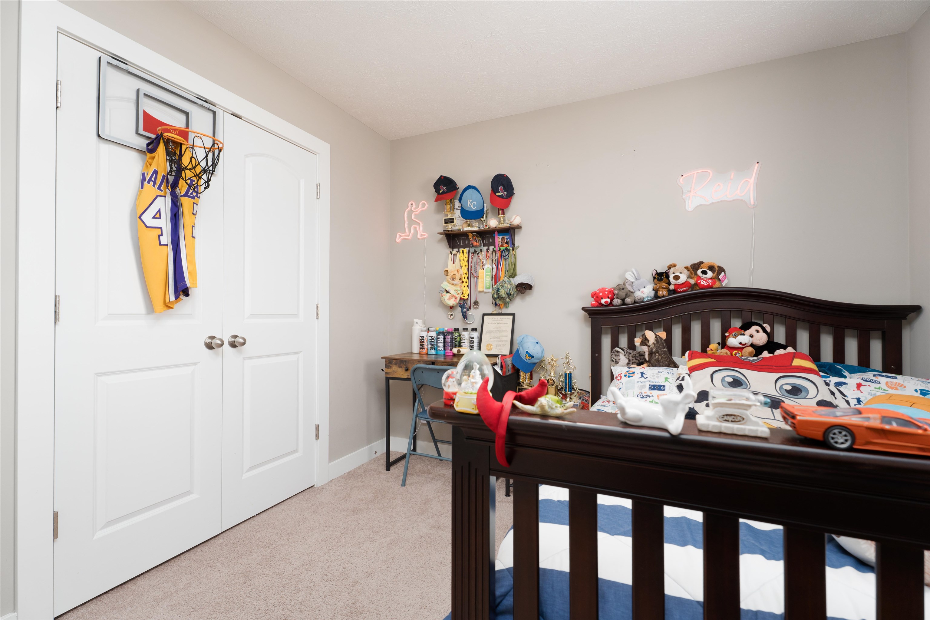5503 Skyline Drive, Owensboro, Kentucky 42301, 4 Bedrooms Bedrooms, ,2 BathroomsBathrooms,Single Family Residence,For Sale,Skyline Drive,92548