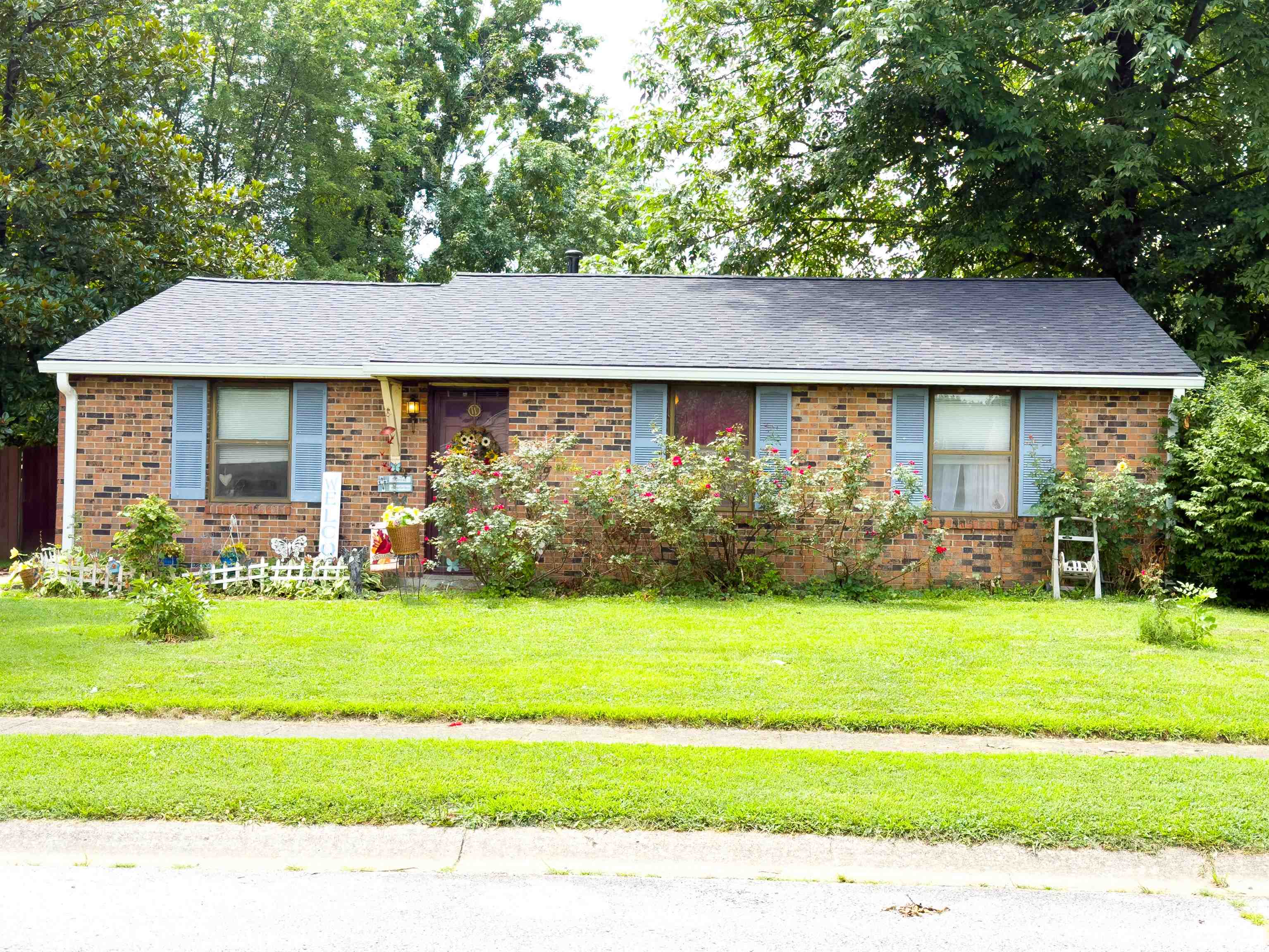 3814 Springtree Dr, Owensboro, Kentucky 42301, 3 Bedrooms Bedrooms, ,1 BathroomBathrooms,Single Family Residence,For Sale,Springtree Dr,92560