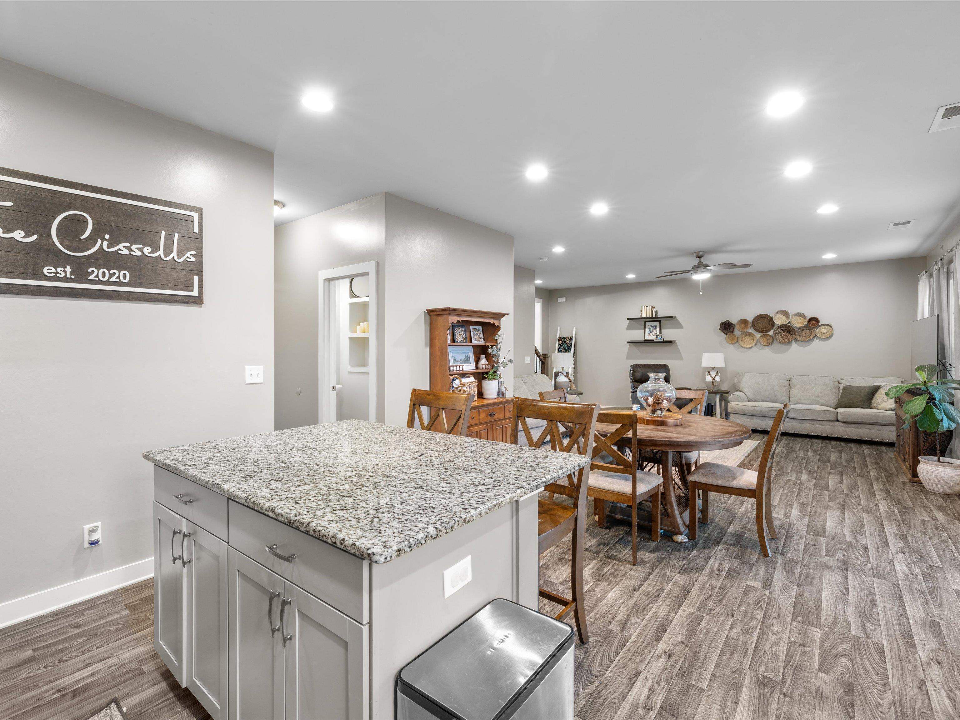 5546 Mulberry Pl, Owensboro, Kentucky 42301, 4 Bedrooms Bedrooms, ,2 BathroomsBathrooms,Single Family Residence,For Sale,Mulberry Pl,92563