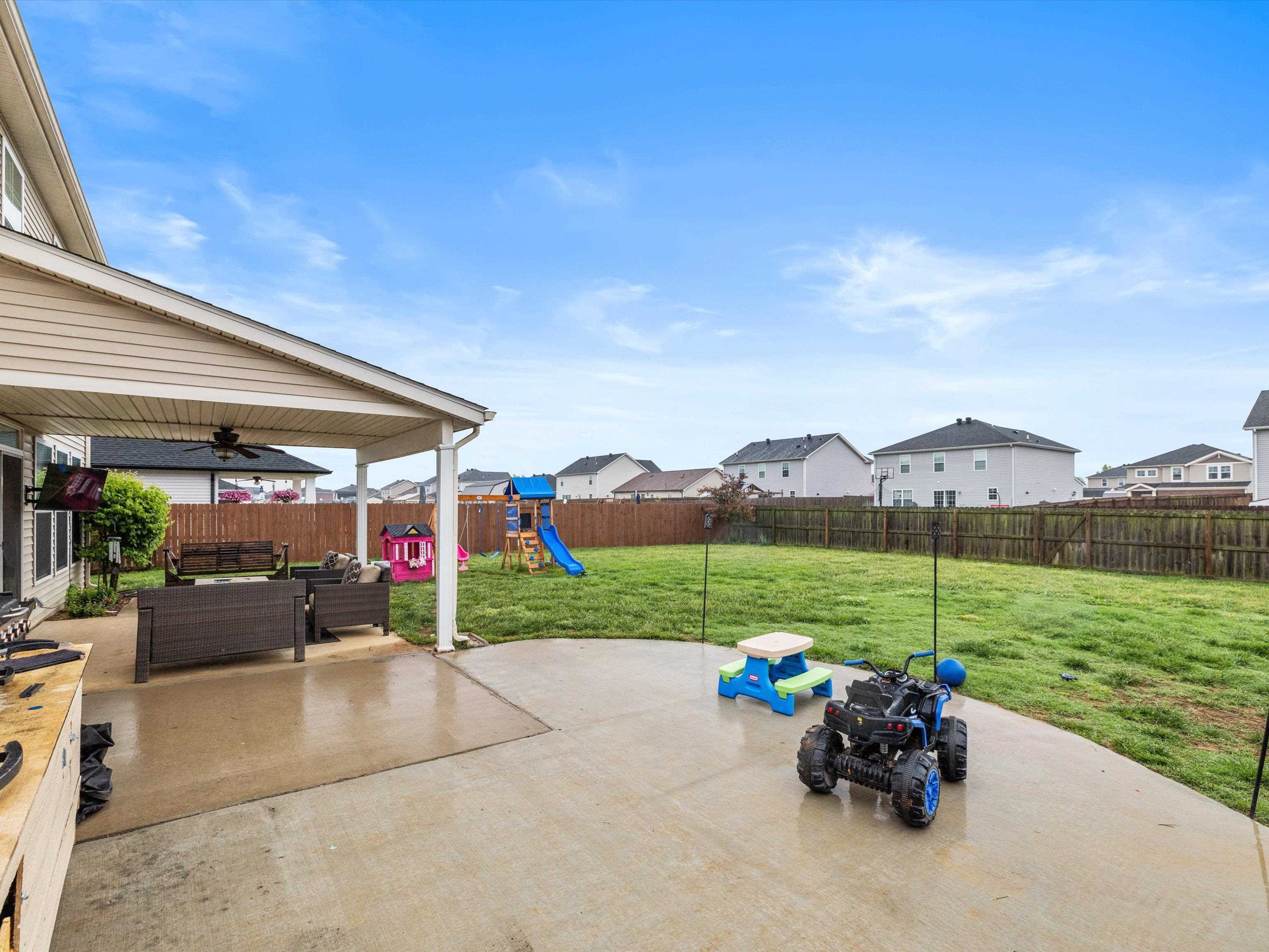 5546 Mulberry Pl, Owensboro, Kentucky 42301, 4 Bedrooms Bedrooms, ,2 BathroomsBathrooms,Single Family Residence,For Sale,Mulberry Pl,92563