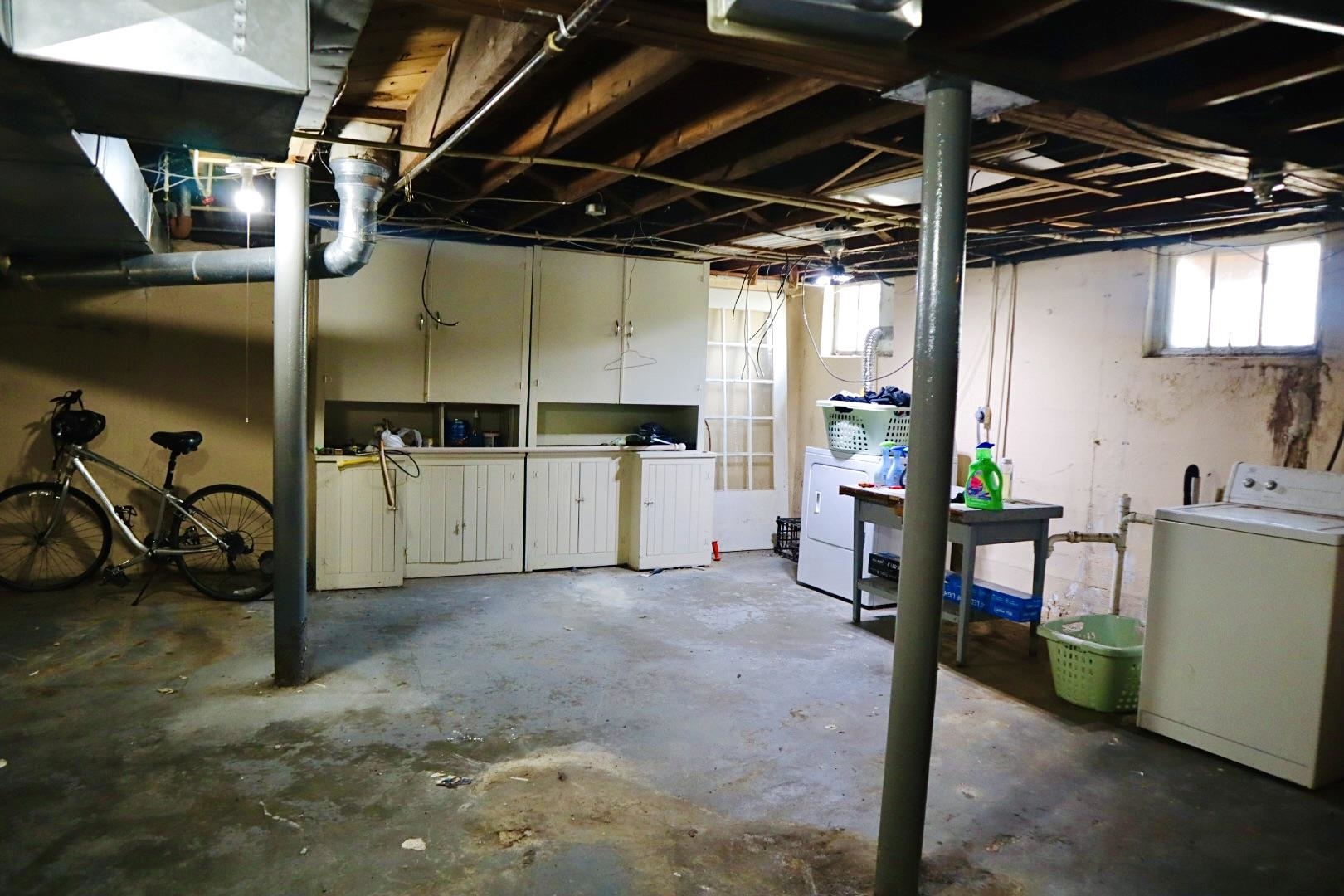 1502 Roosevelt Road, Owensboro, Kentucky 42301, 2 Bedrooms Bedrooms, ,1 BathroomBathrooms,Single Family Residence,For Sale,Roosevelt Road,92566