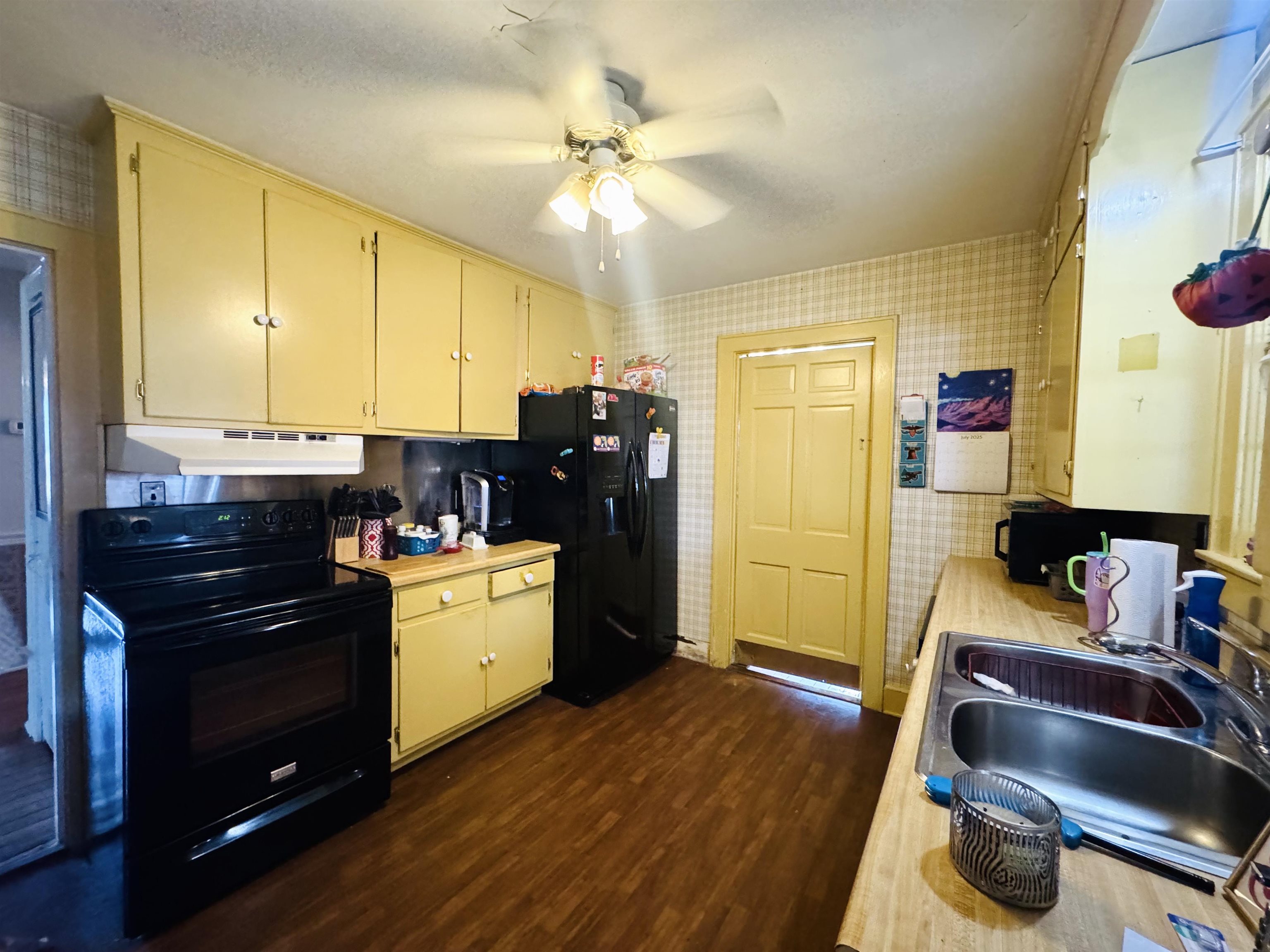 1502 Roosevelt Road, Owensboro, Kentucky 42301, 2 Bedrooms Bedrooms, ,1 BathroomBathrooms,Single Family Residence,For Sale,Roosevelt Road,92566