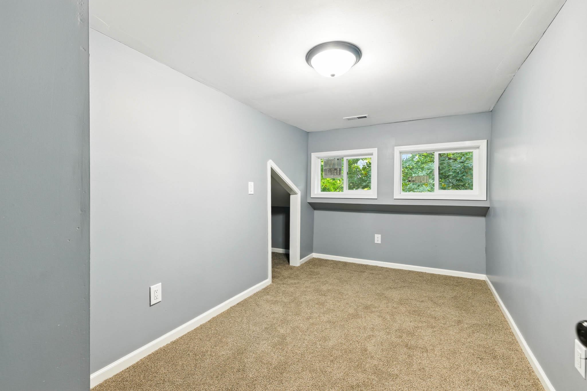 1714 Leitchfield Road, Owensboro, Kentucky 42303, 4 Bedrooms Bedrooms, ,2 BathroomsBathrooms,Single Family Residence,For Sale,Leitchfield Road,92576