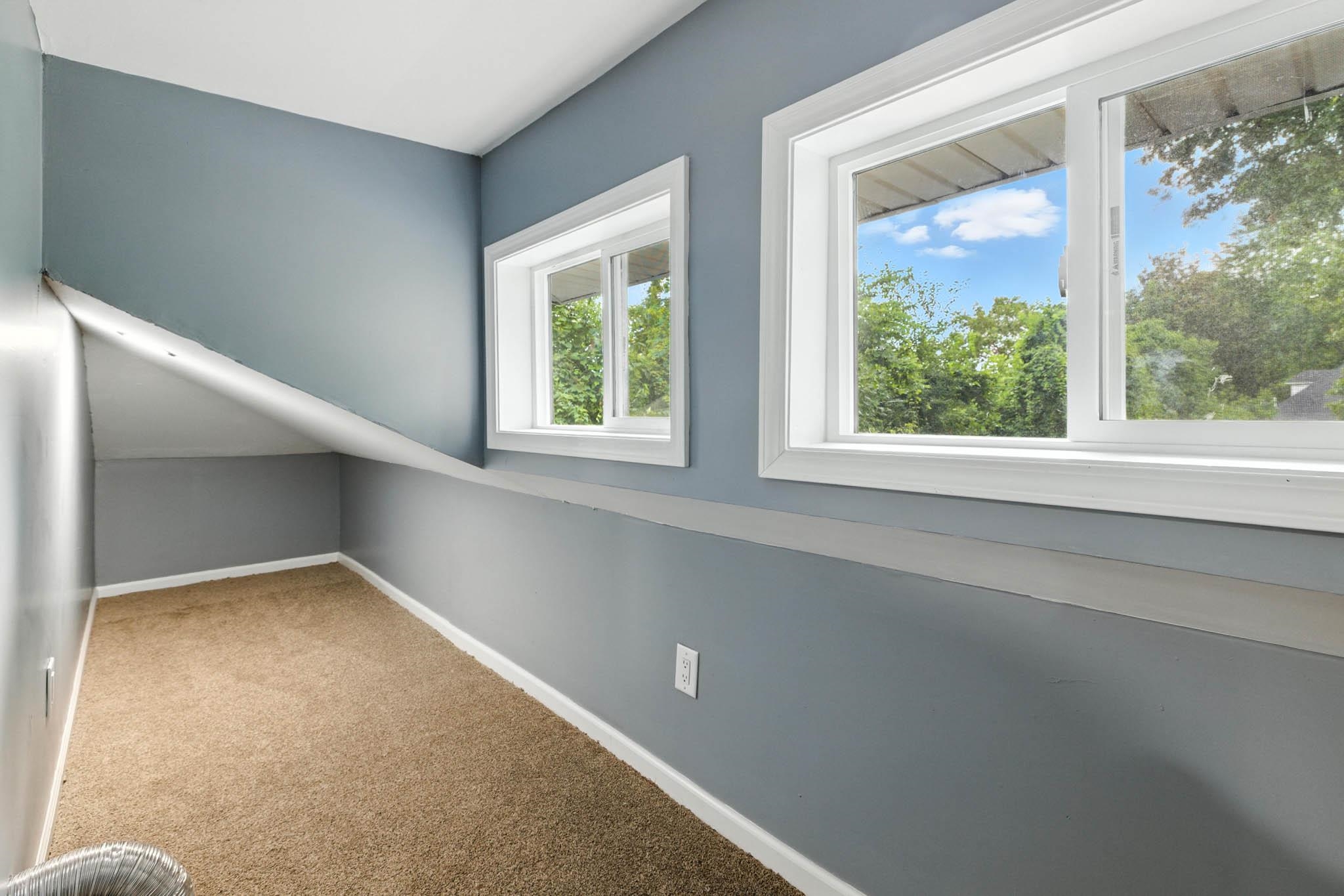 1714 Leitchfield Road, Owensboro, Kentucky 42303, 4 Bedrooms Bedrooms, ,2 BathroomsBathrooms,Single Family Residence,For Sale,Leitchfield Road,92576