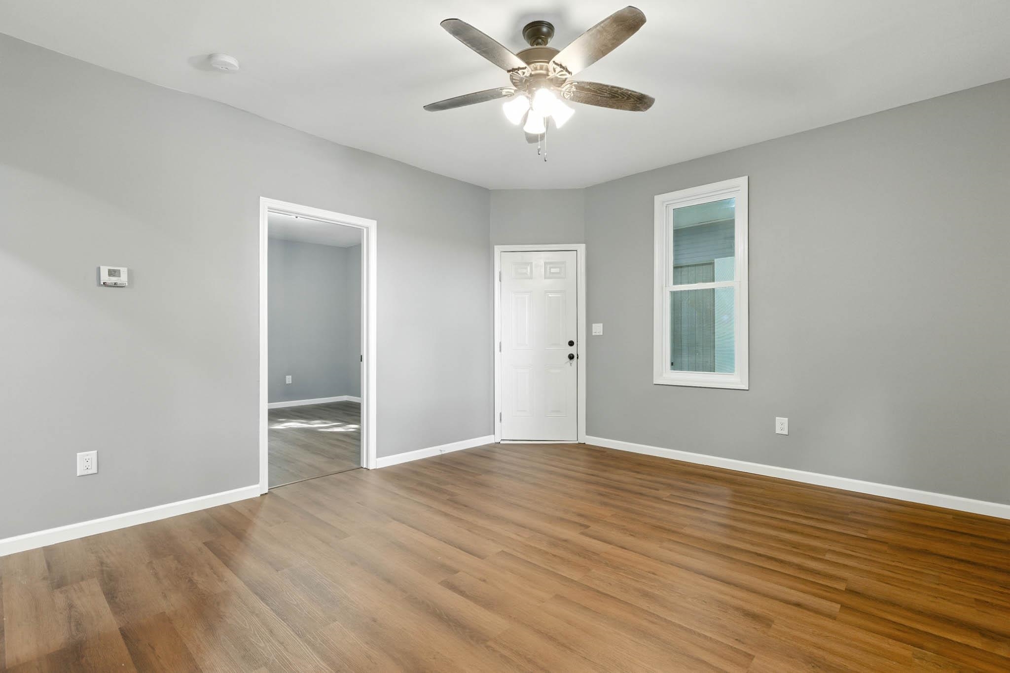 1714 Leitchfield Road, Owensboro, Kentucky 42303, 4 Bedrooms Bedrooms, ,2 BathroomsBathrooms,Single Family Residence,For Sale,Leitchfield Road,92576