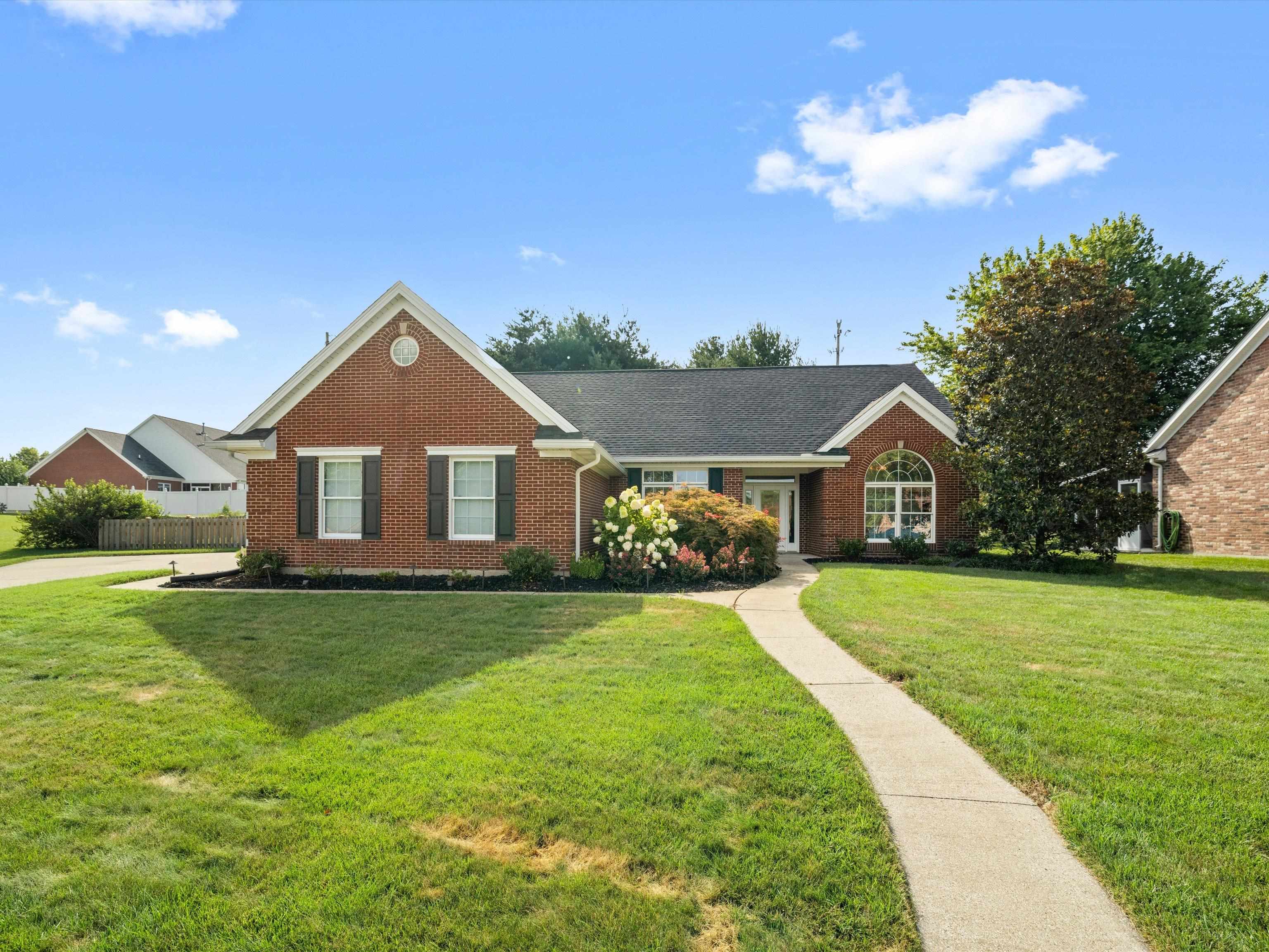 3312 Calumet Trace, Owensboro, Kentucky 42303, 4 Bedrooms Bedrooms, ,2 BathroomsBathrooms,Single Family Residence,For Sale,Calumet Trace,92580
