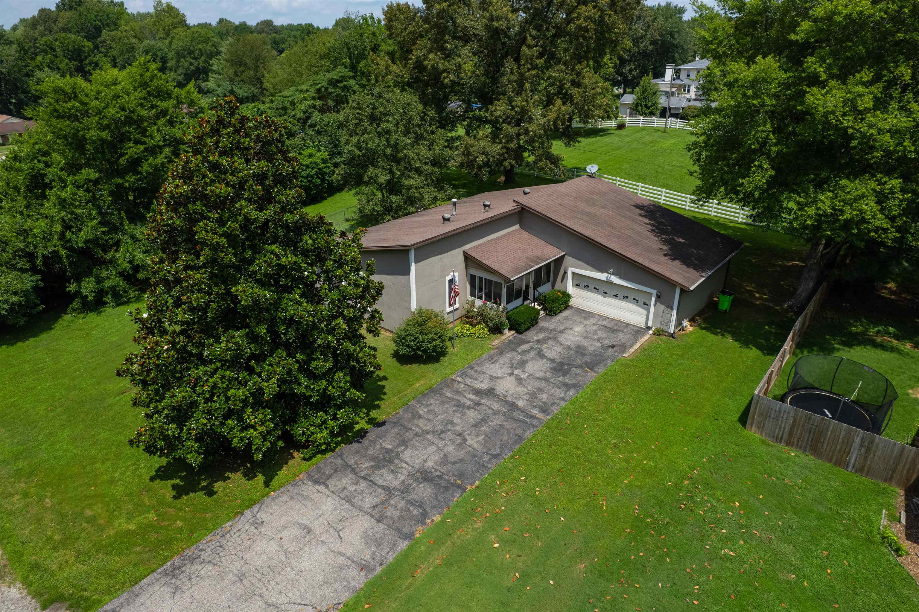 3567 Becker Dr, Owensboro, Kentucky 42303, 3 Bedrooms Bedrooms, ,2 BathroomsBathrooms,Single Family Residence,For Sale,Becker Dr,92586
