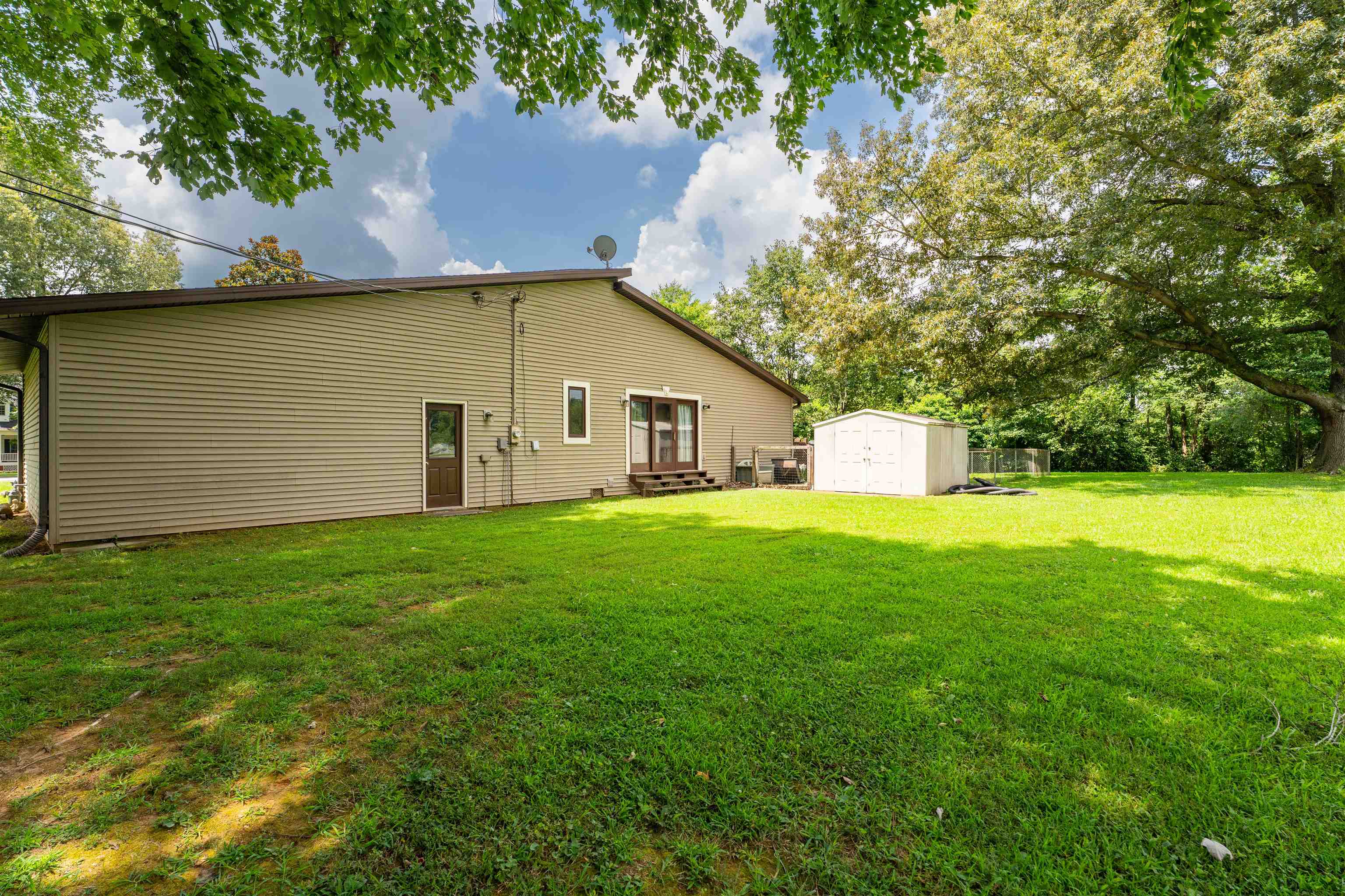 3567 Becker Dr, Owensboro, Kentucky 42303, 3 Bedrooms Bedrooms, ,2 BathroomsBathrooms,Single Family Residence,For Sale,Becker Dr,92586