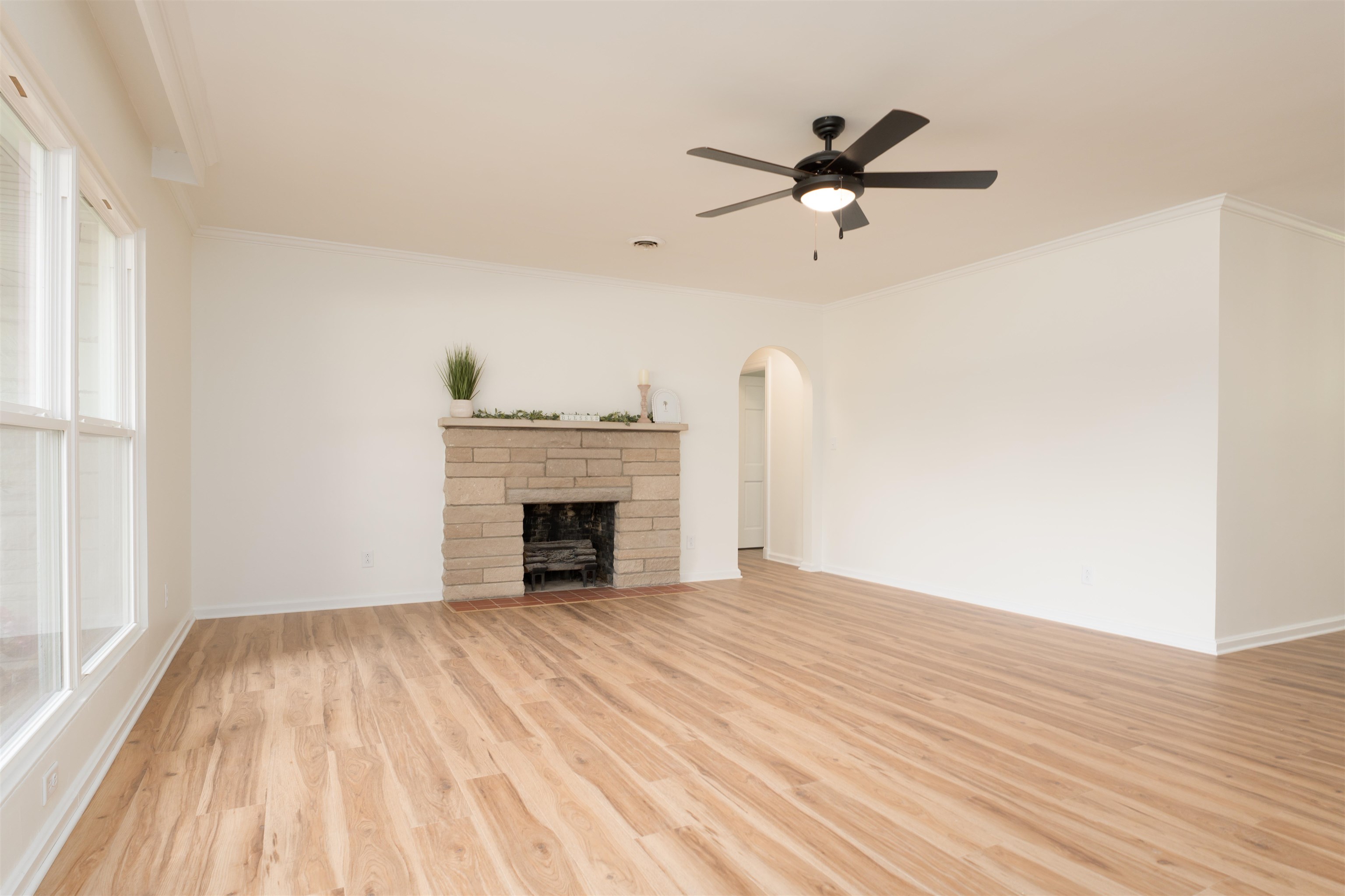 1811 Stratford Dr, Owensboro, Kentucky 42301, 2 Bedrooms Bedrooms, ,2 BathroomsBathrooms,Single Family Residence,For Sale,Stratford Dr,92587