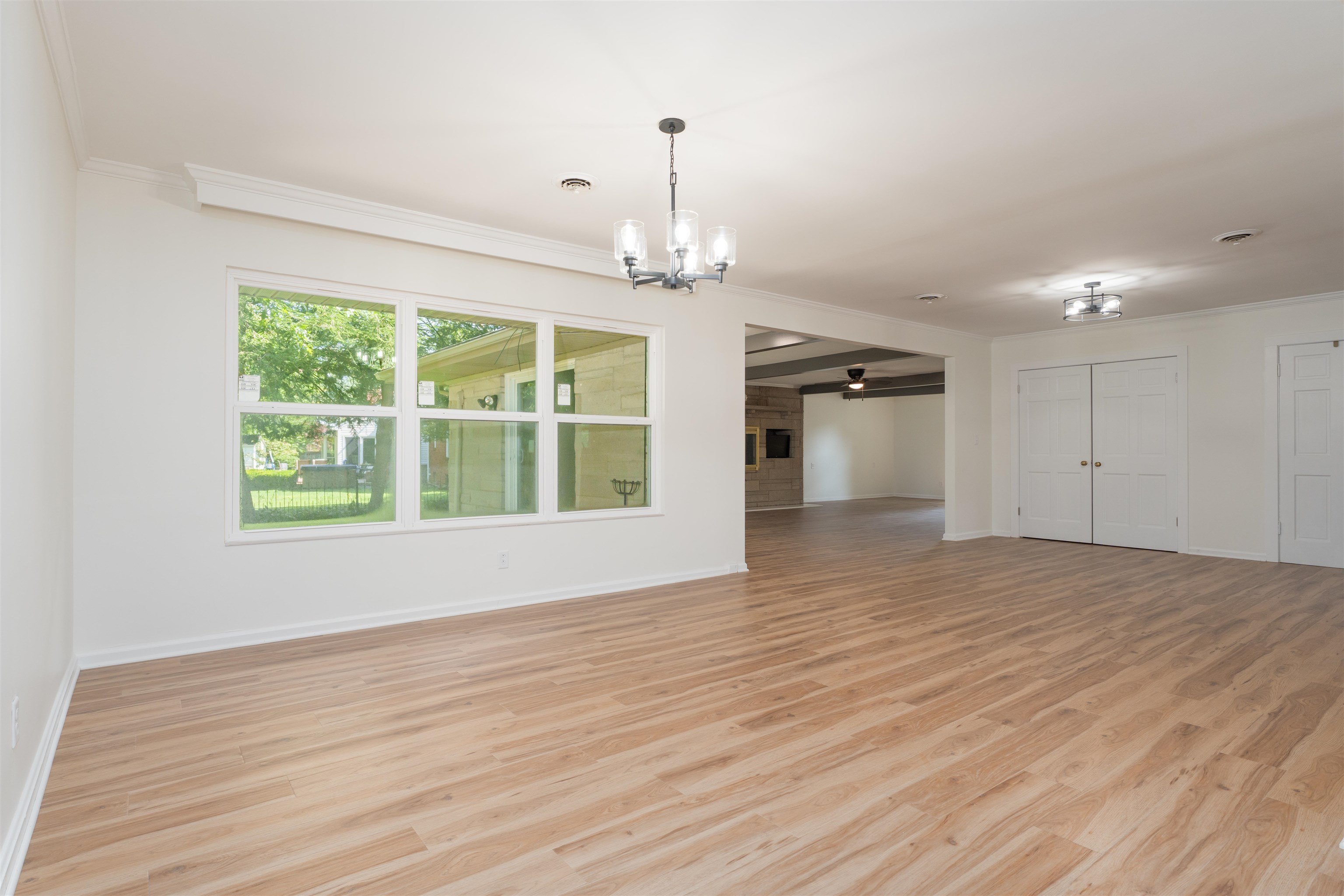 1811 Stratford Dr, Owensboro, Kentucky 42301, 2 Bedrooms Bedrooms, ,2 BathroomsBathrooms,Single Family Residence,For Sale,Stratford Dr,92587