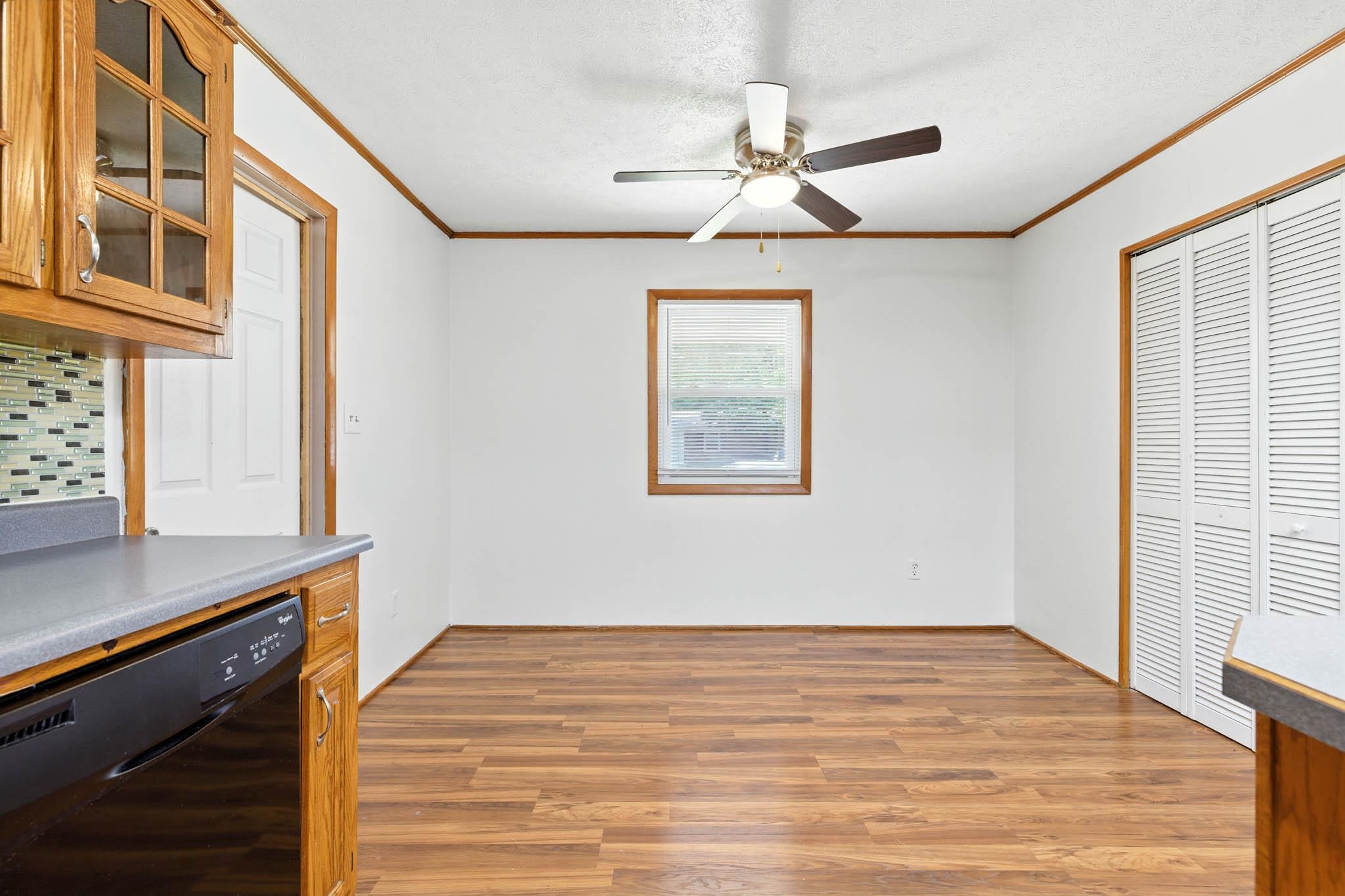 2921 Yosemite Dr, Owensboro, Kentucky 42301, 3 Bedrooms Bedrooms, ,1 BathroomBathrooms,Single Family Residence,For Sale,Yosemite Dr,92593