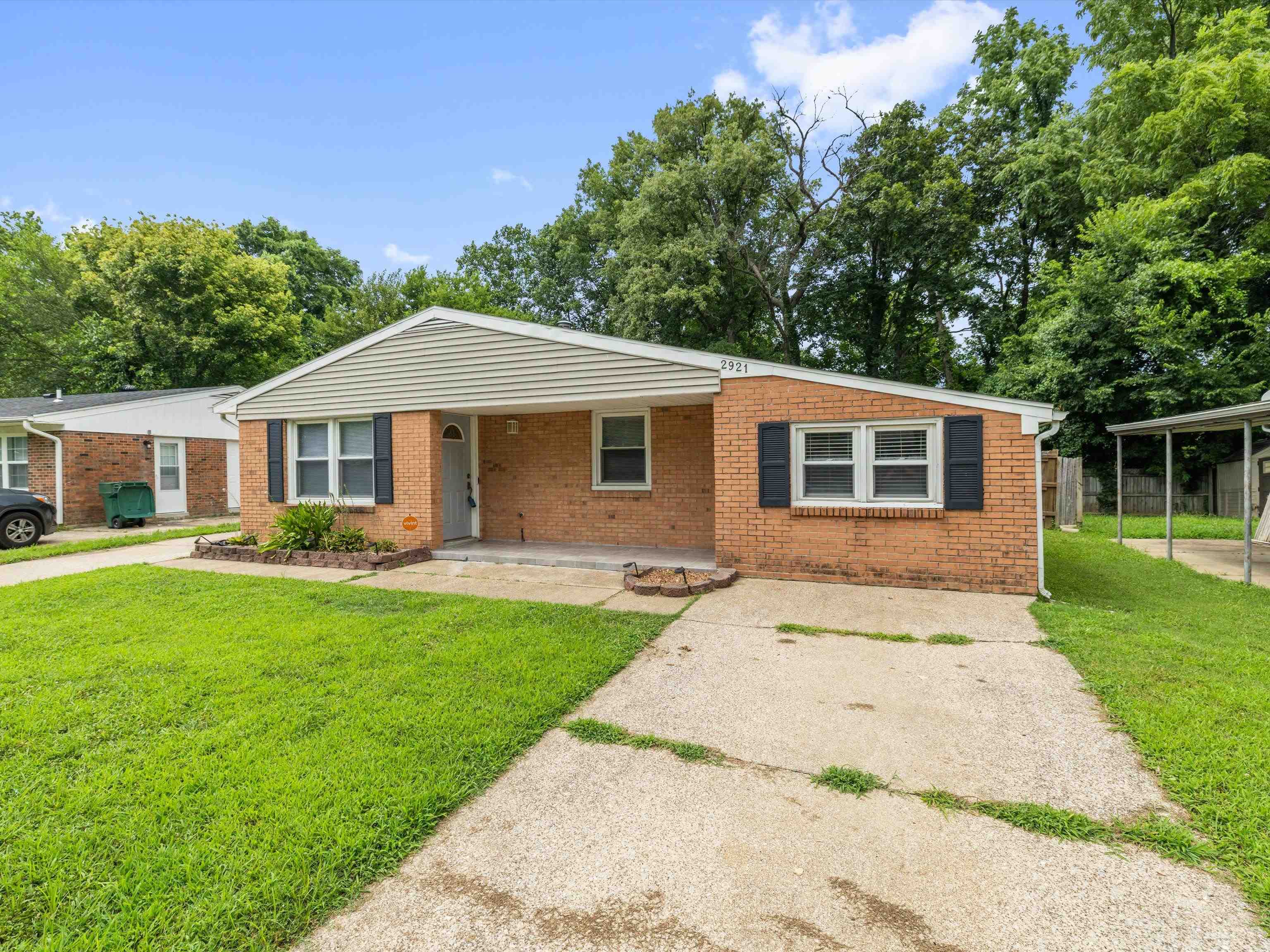 2921 Yosemite Dr, Owensboro, Kentucky 42301, 3 Bedrooms Bedrooms, ,1 BathroomBathrooms,Single Family Residence,For Sale,Yosemite Dr,92593