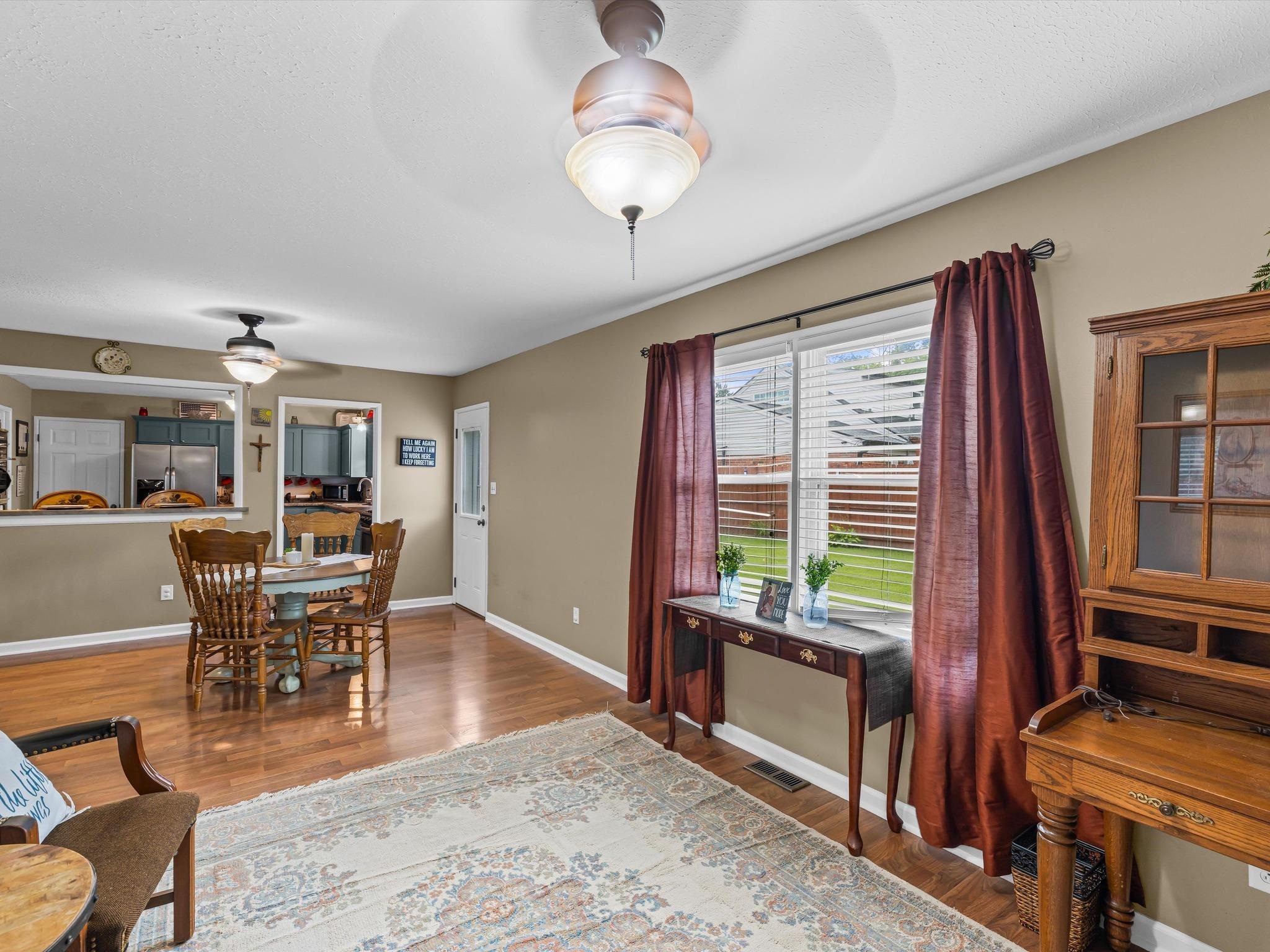 2418 Whirlaway Drive, Owensboro, Kentucky 42301, 4 Bedrooms Bedrooms, ,2 BathroomsBathrooms,Single Family Residence,For Sale,Whirlaway Drive,92597