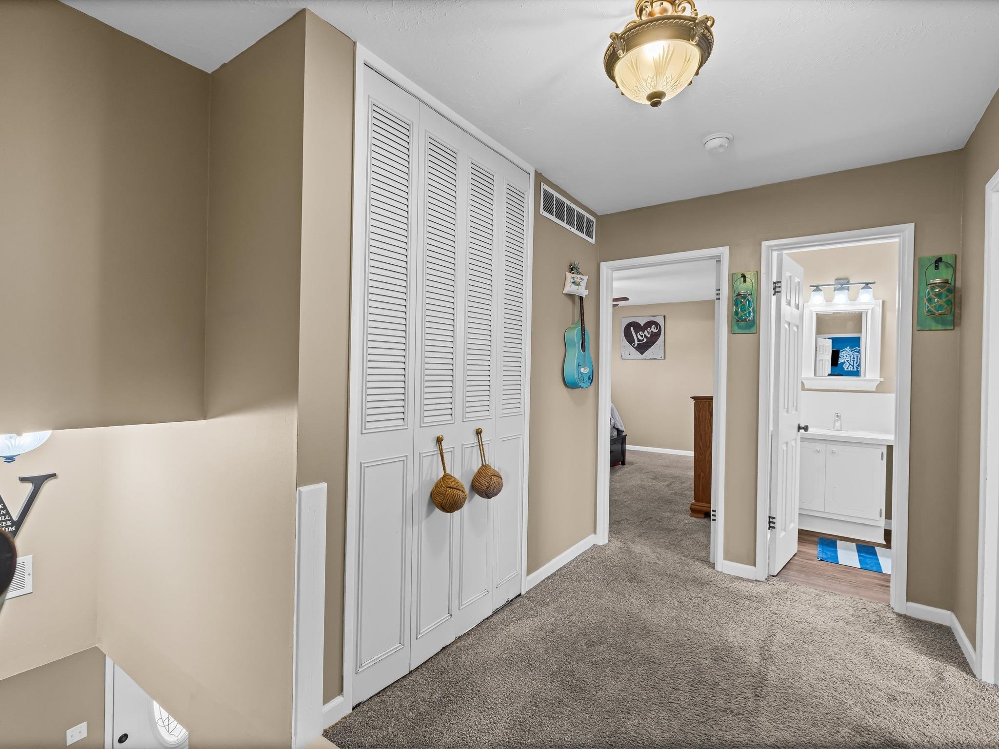 2418 Whirlaway Drive, Owensboro, Kentucky 42301, 4 Bedrooms Bedrooms, ,2 BathroomsBathrooms,Single Family Residence,For Sale,Whirlaway Drive,92597