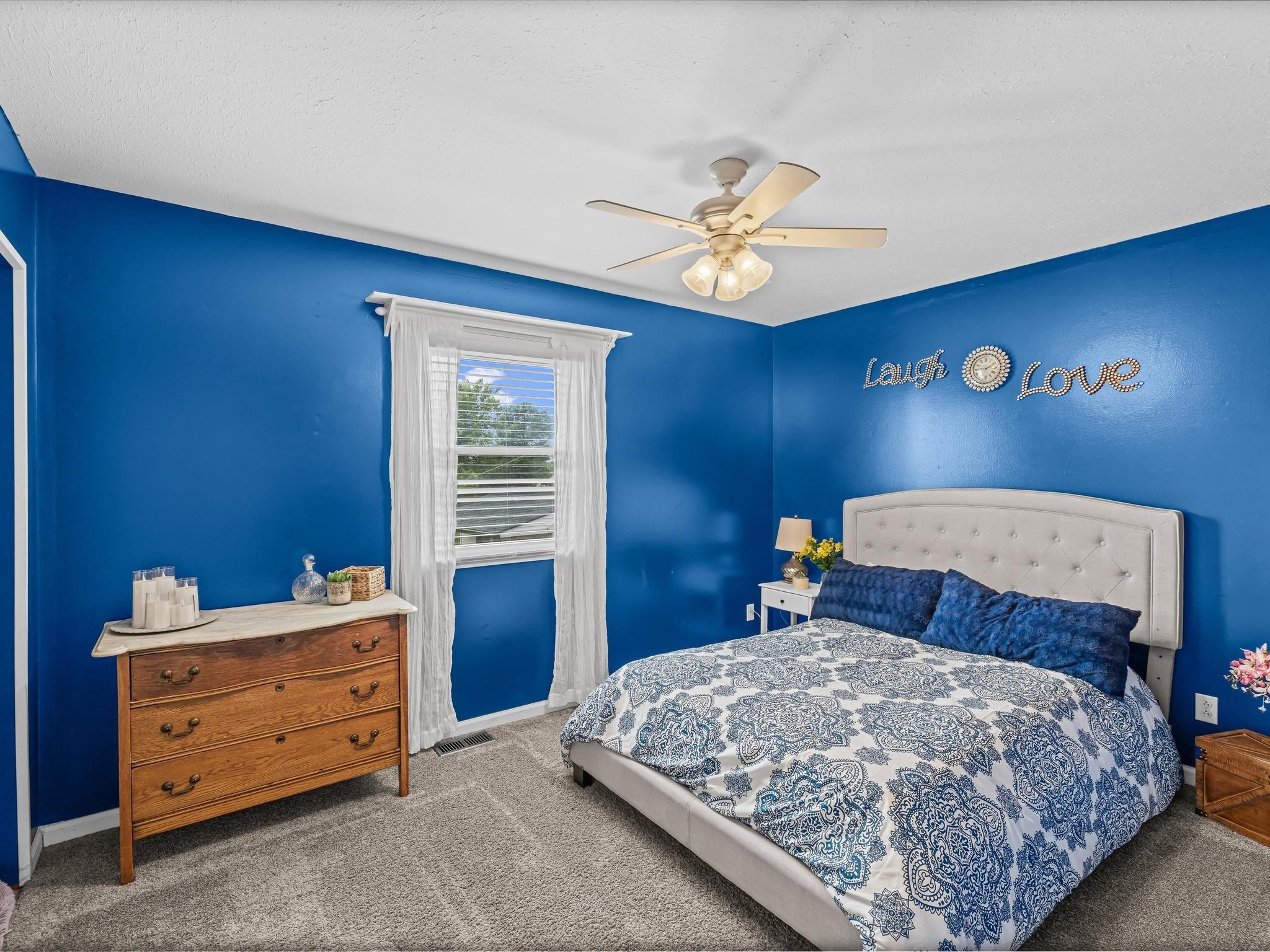 2418 Whirlaway Drive, Owensboro, Kentucky 42301, 4 Bedrooms Bedrooms, ,2 BathroomsBathrooms,Single Family Residence,For Sale,Whirlaway Drive,92597