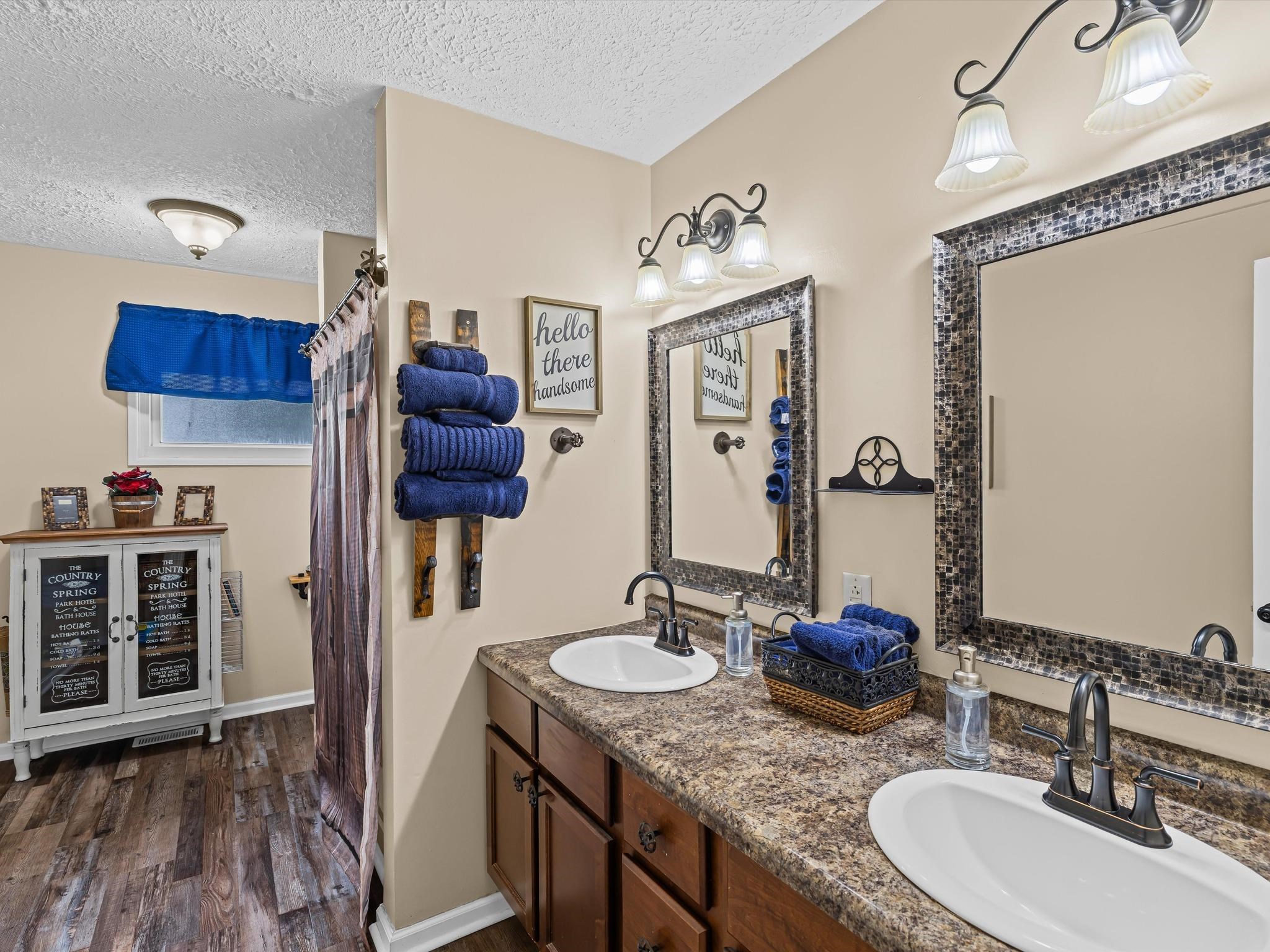 2418 Whirlaway Drive, Owensboro, Kentucky 42301, 4 Bedrooms Bedrooms, ,2 BathroomsBathrooms,Single Family Residence,For Sale,Whirlaway Drive,92597