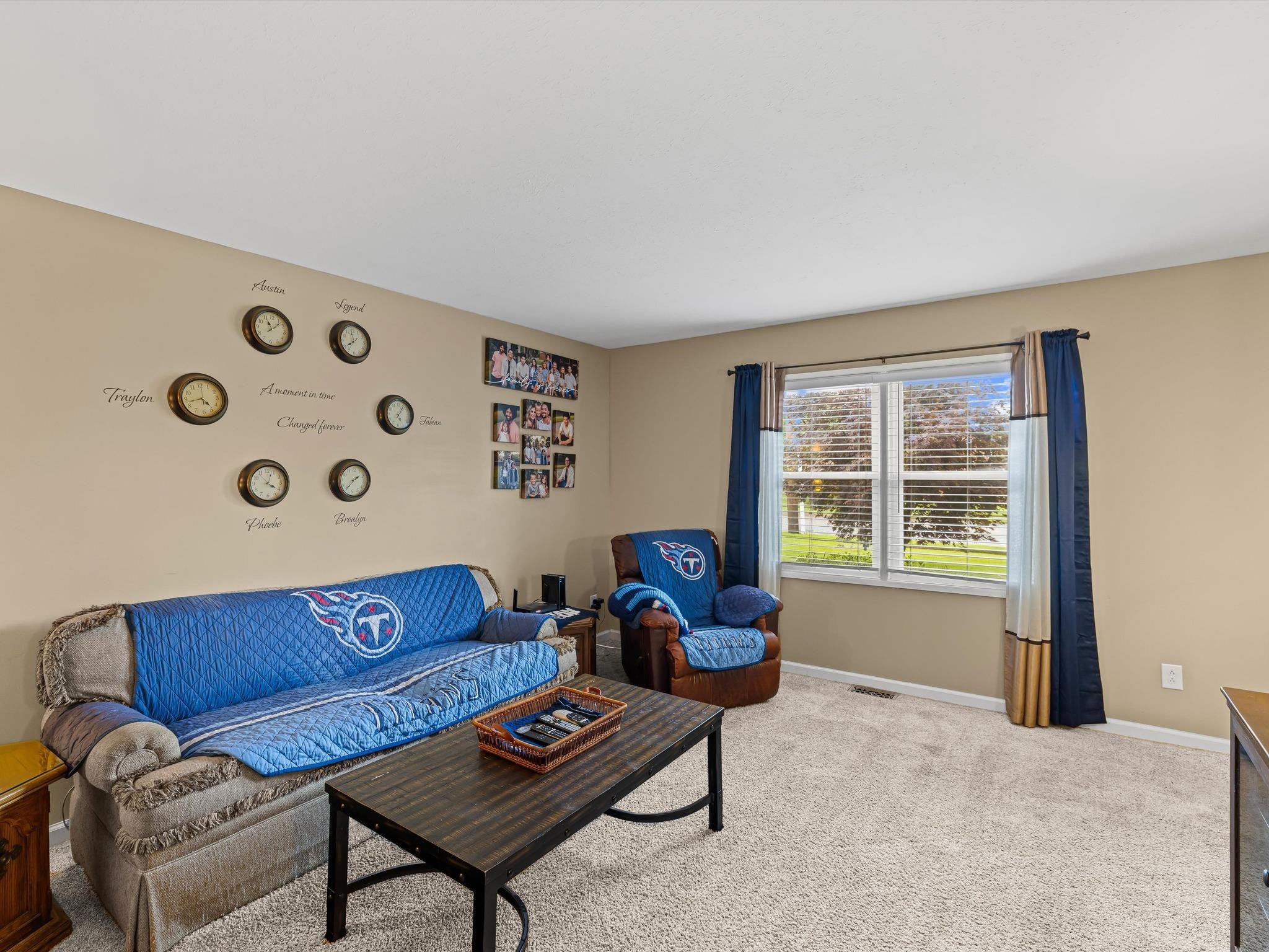 2418 Whirlaway Drive, Owensboro, Kentucky 42301, 4 Bedrooms Bedrooms, ,2 BathroomsBathrooms,Single Family Residence,For Sale,Whirlaway Drive,92597