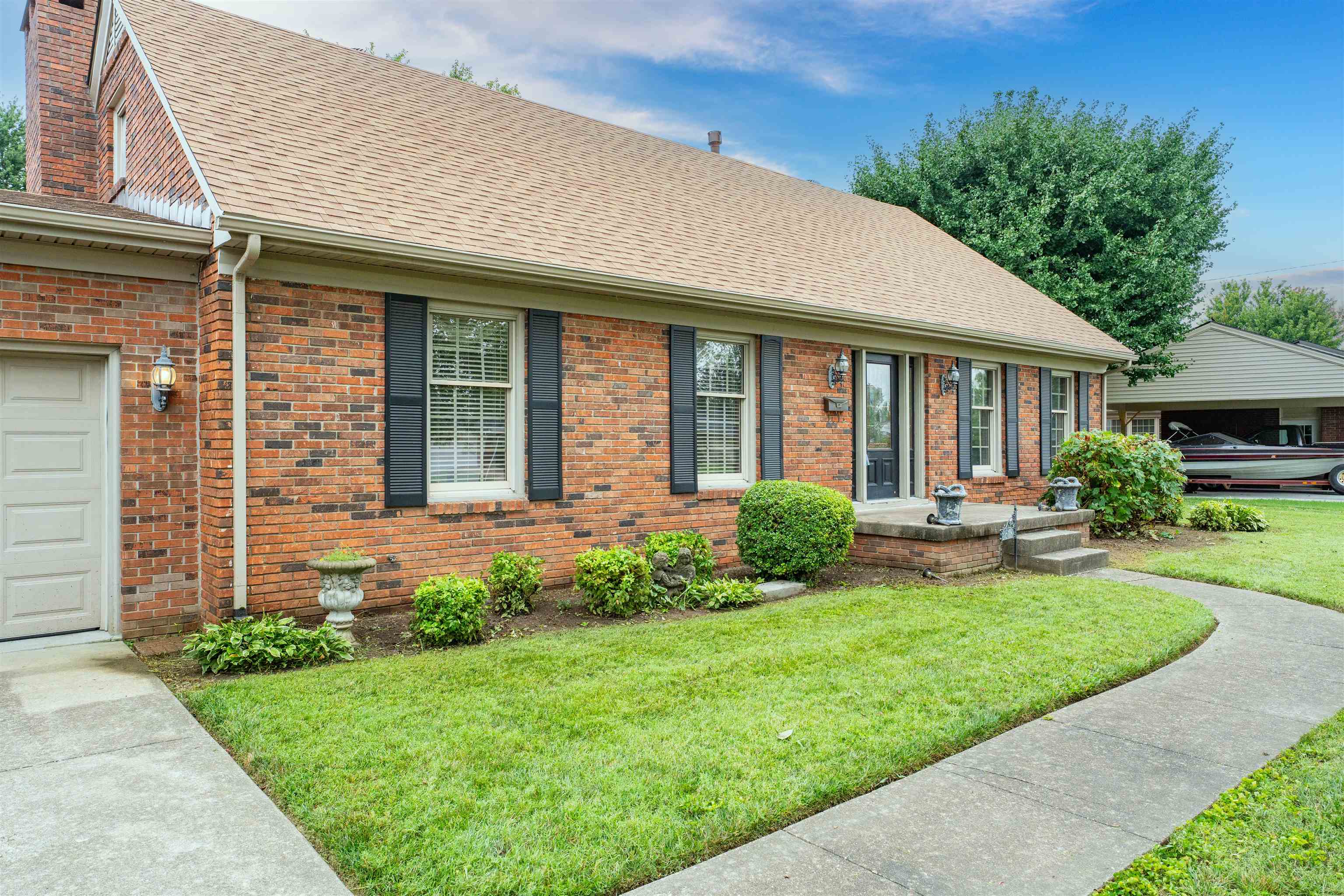 3618 S. Griffith Avenue, Owensboro, Kentucky 42301, 4 Bedrooms Bedrooms, ,2 BathroomsBathrooms,Single Family Residence,For Sale,S. Griffith Avenue,92598