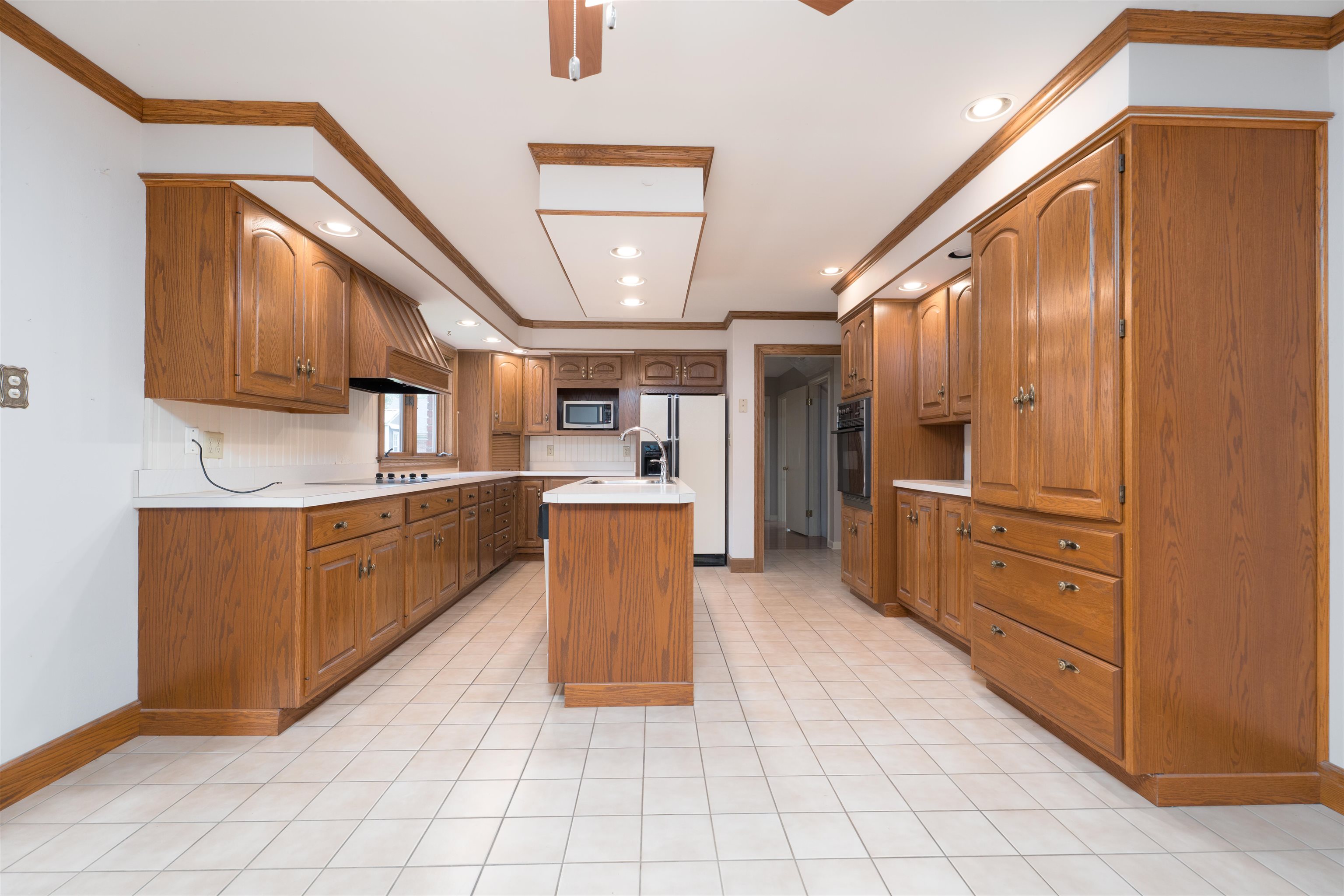 3618 S. Griffith Avenue, Owensboro, Kentucky 42301, 4 Bedrooms Bedrooms, ,2 BathroomsBathrooms,Single Family Residence,For Sale,S. Griffith Avenue,92598
