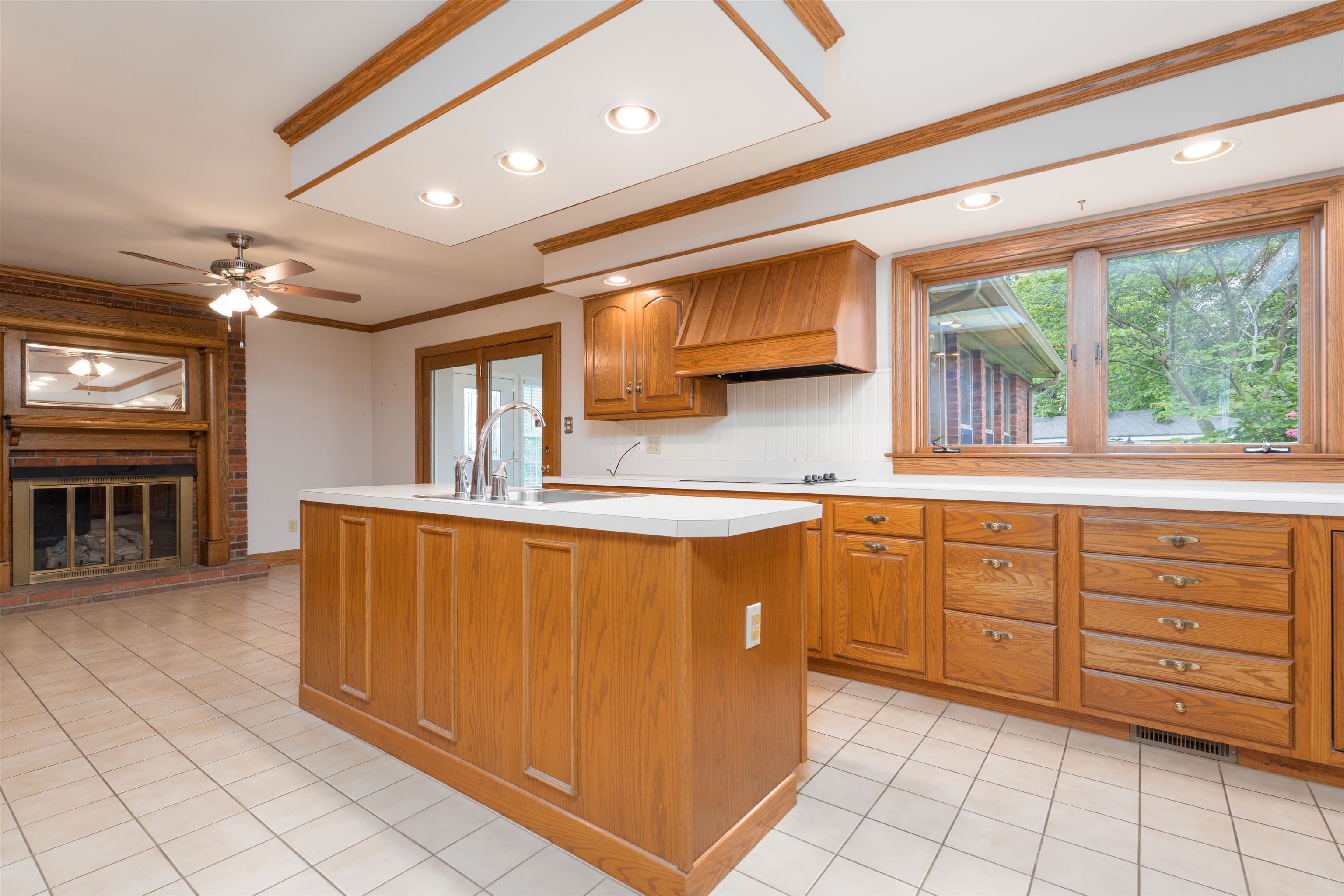 3618 S. Griffith Avenue, Owensboro, Kentucky 42301, 4 Bedrooms Bedrooms, ,2 BathroomsBathrooms,Single Family Residence,For Sale,S. Griffith Avenue,92598