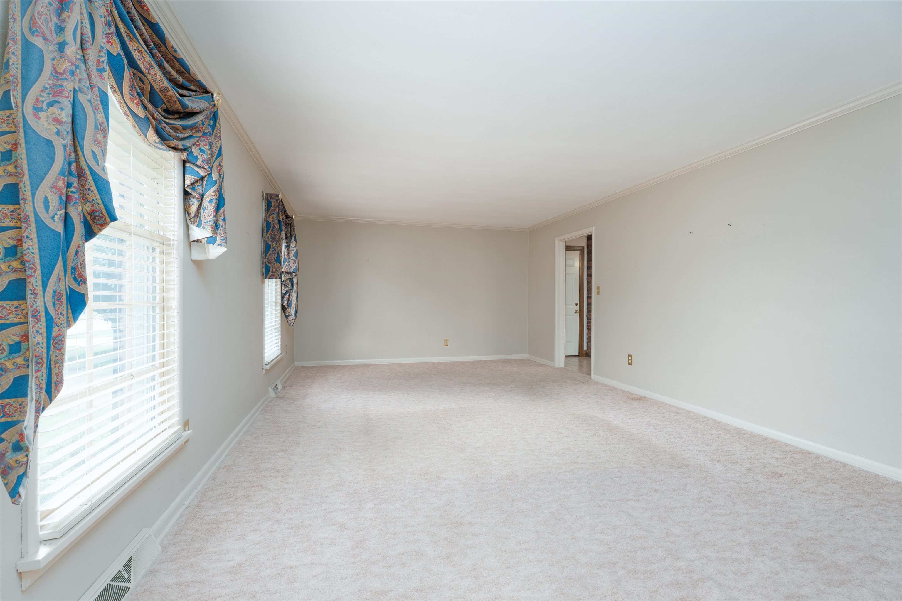 3618 S. Griffith Avenue, Owensboro, Kentucky 42301, 4 Bedrooms Bedrooms, ,2 BathroomsBathrooms,Single Family Residence,For Sale,S. Griffith Avenue,92598
