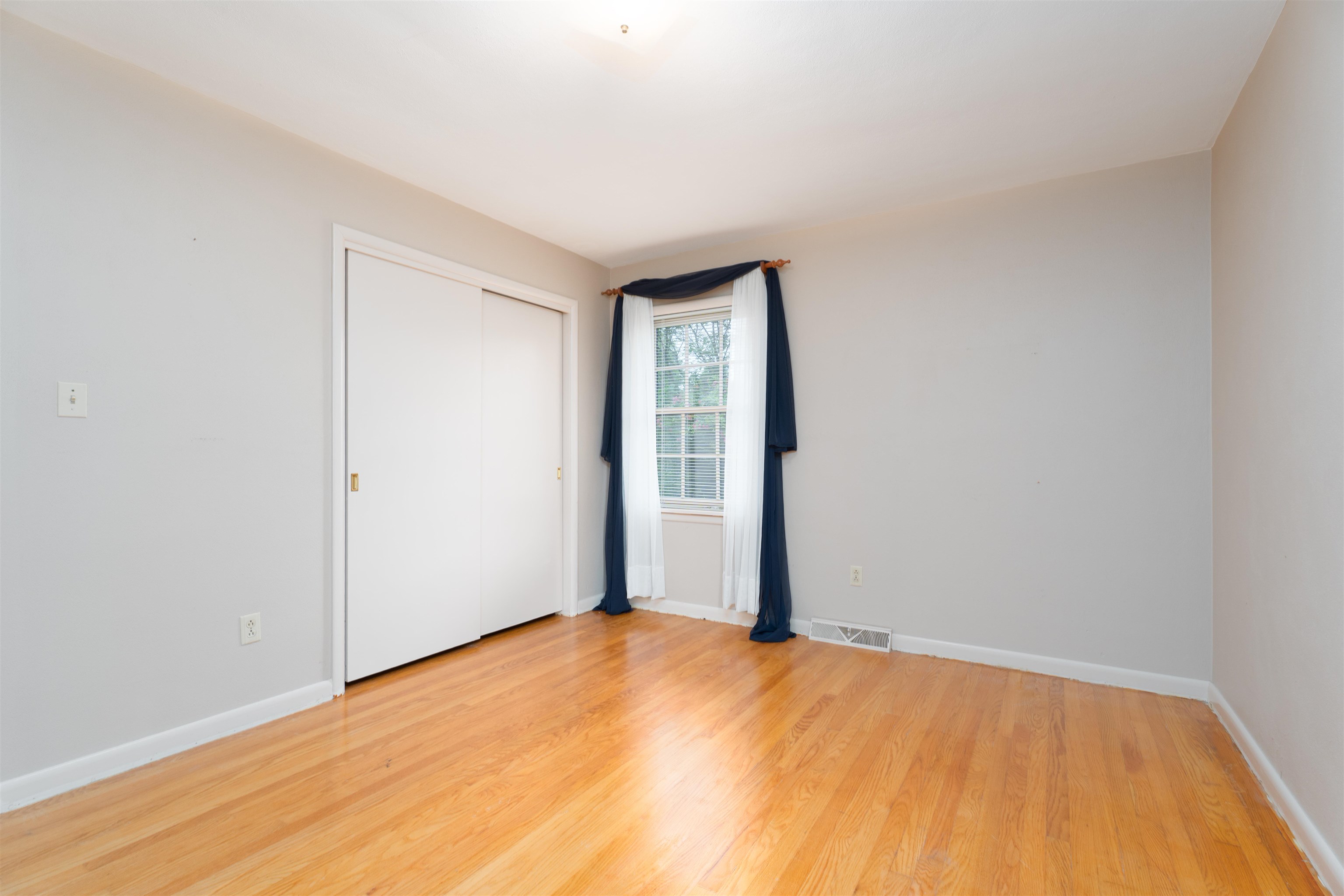 3618 S. Griffith Avenue, Owensboro, Kentucky 42301, 4 Bedrooms Bedrooms, ,2 BathroomsBathrooms,Single Family Residence,For Sale,S. Griffith Avenue,92598